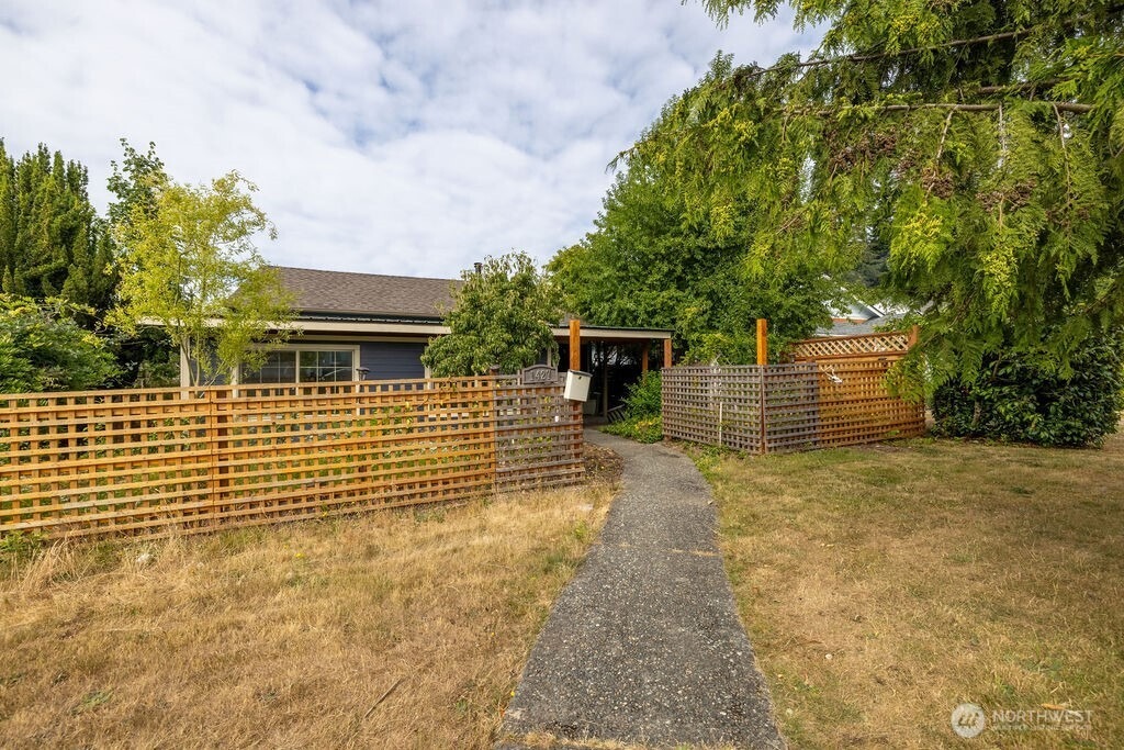 3rd St, Port Angeles, WA 98362 #1