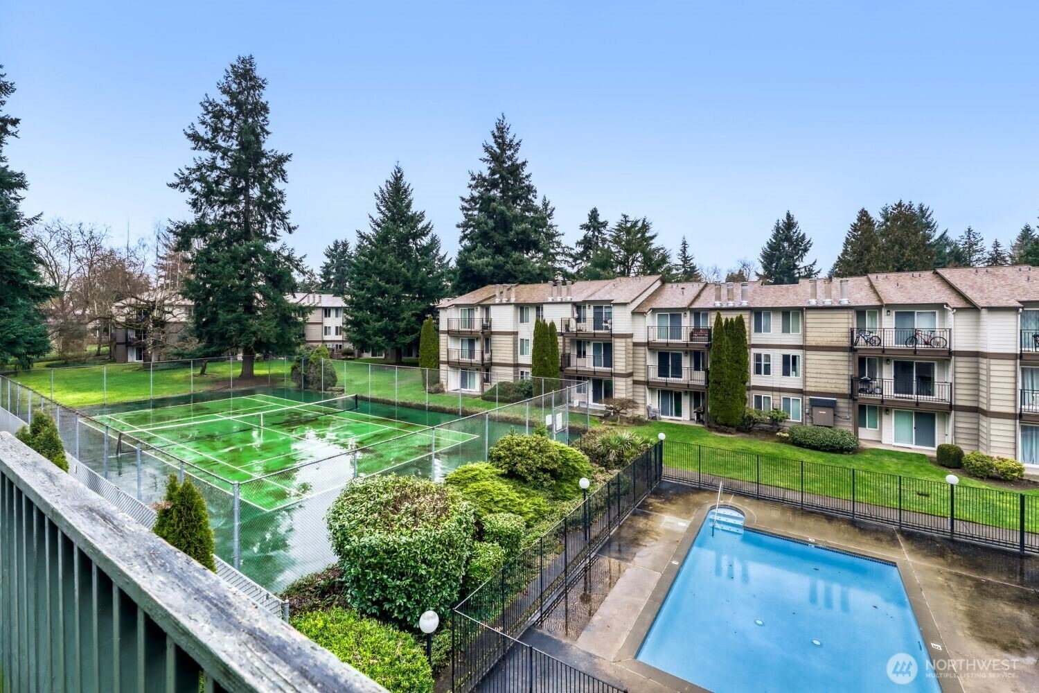 126th Ct, Kirkland, WA 98034