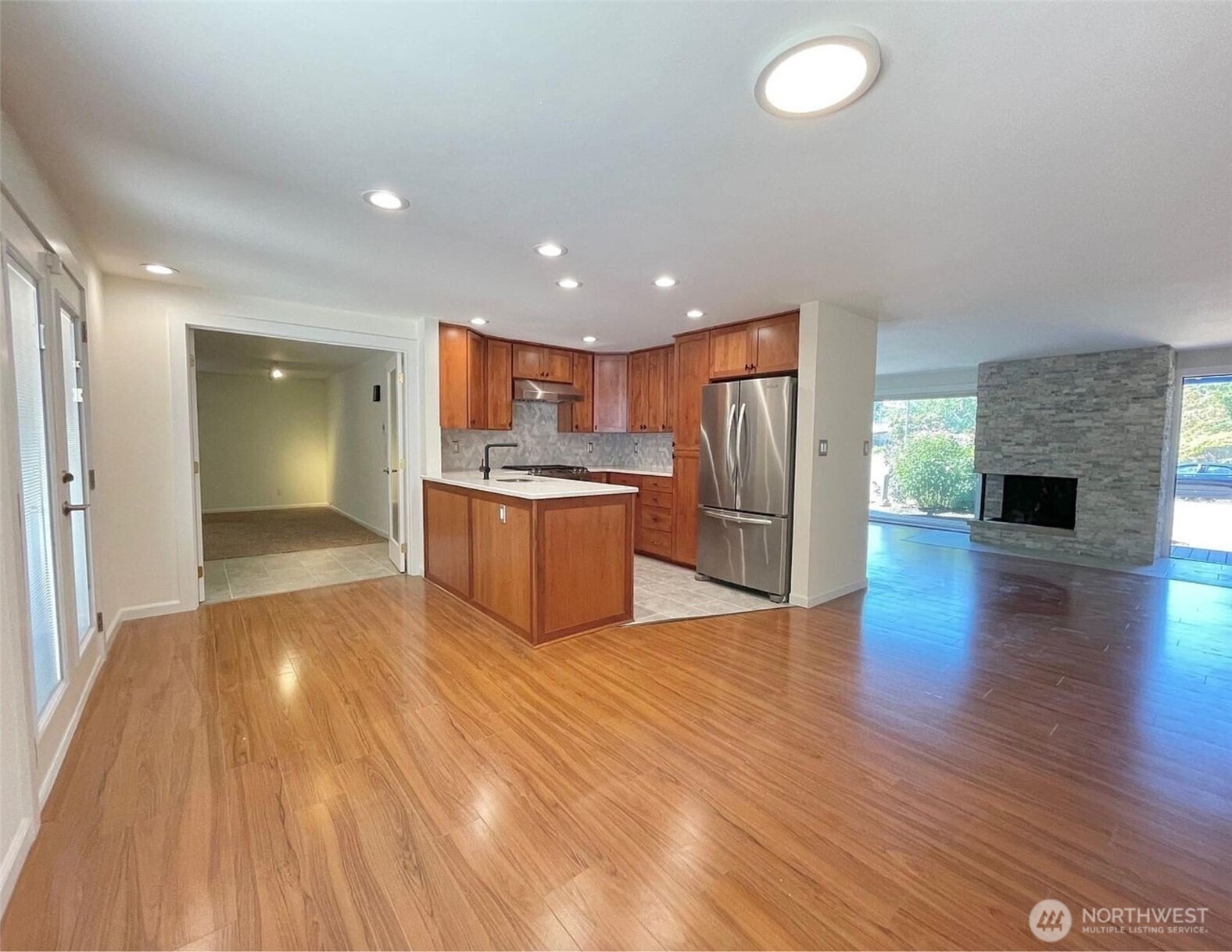 163rd Ave, Bellevue, WA 98008