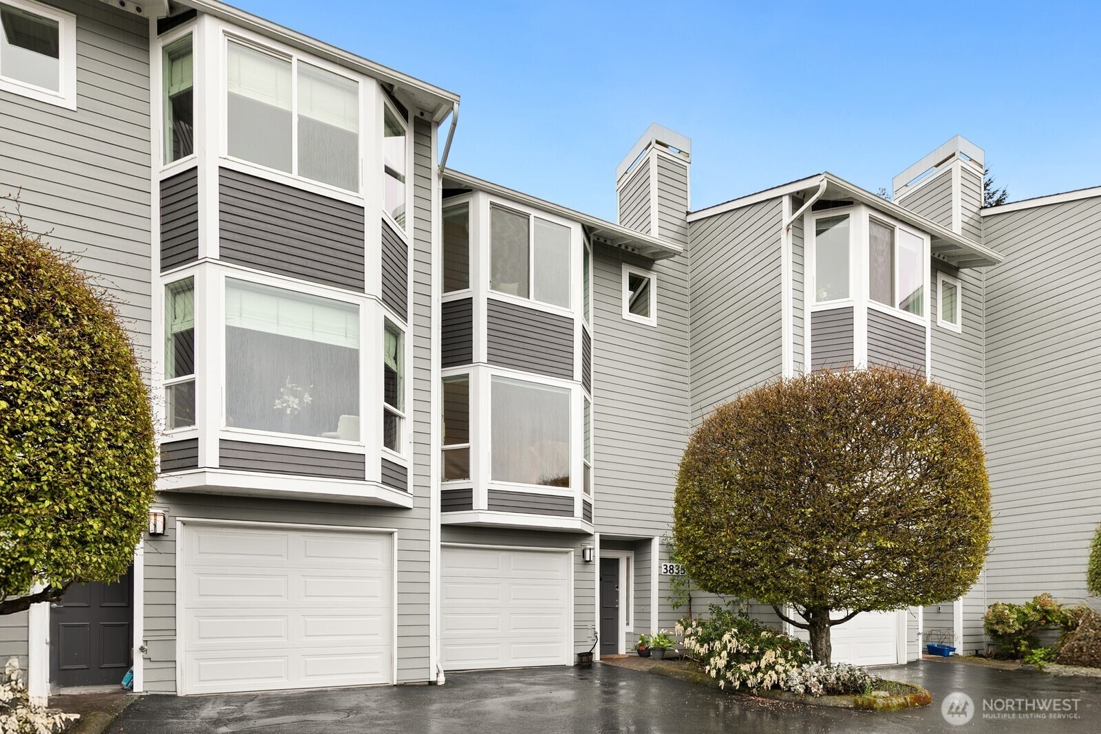 25th Ave, Seattle, WA 98199