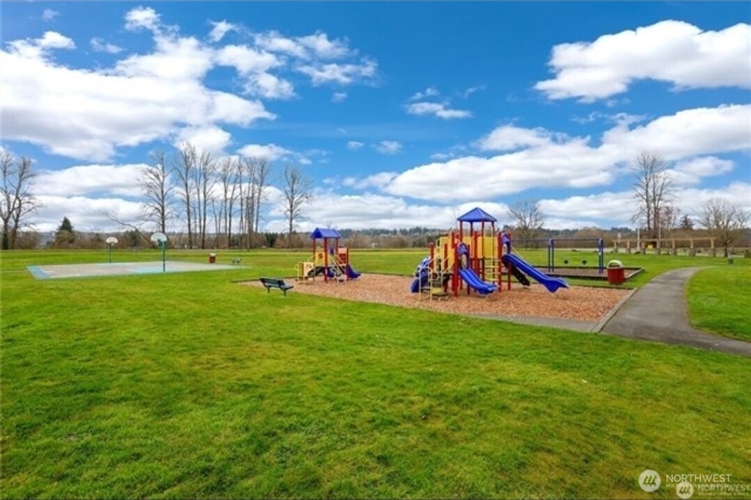 65th Avenue Ct, Fife, WA 98424