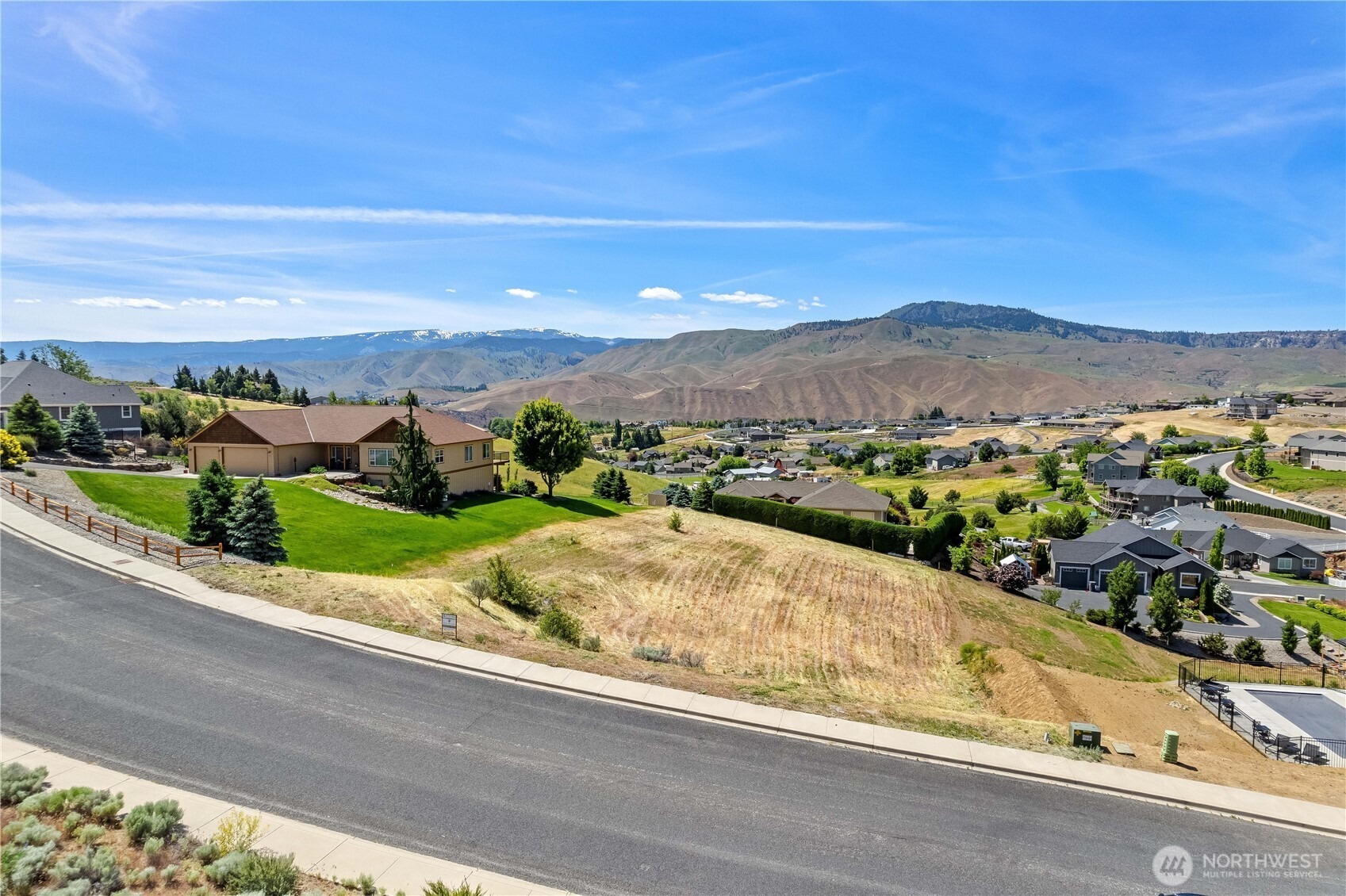 Rolling Hills Ln, Wenatchee, WA 98801 #1