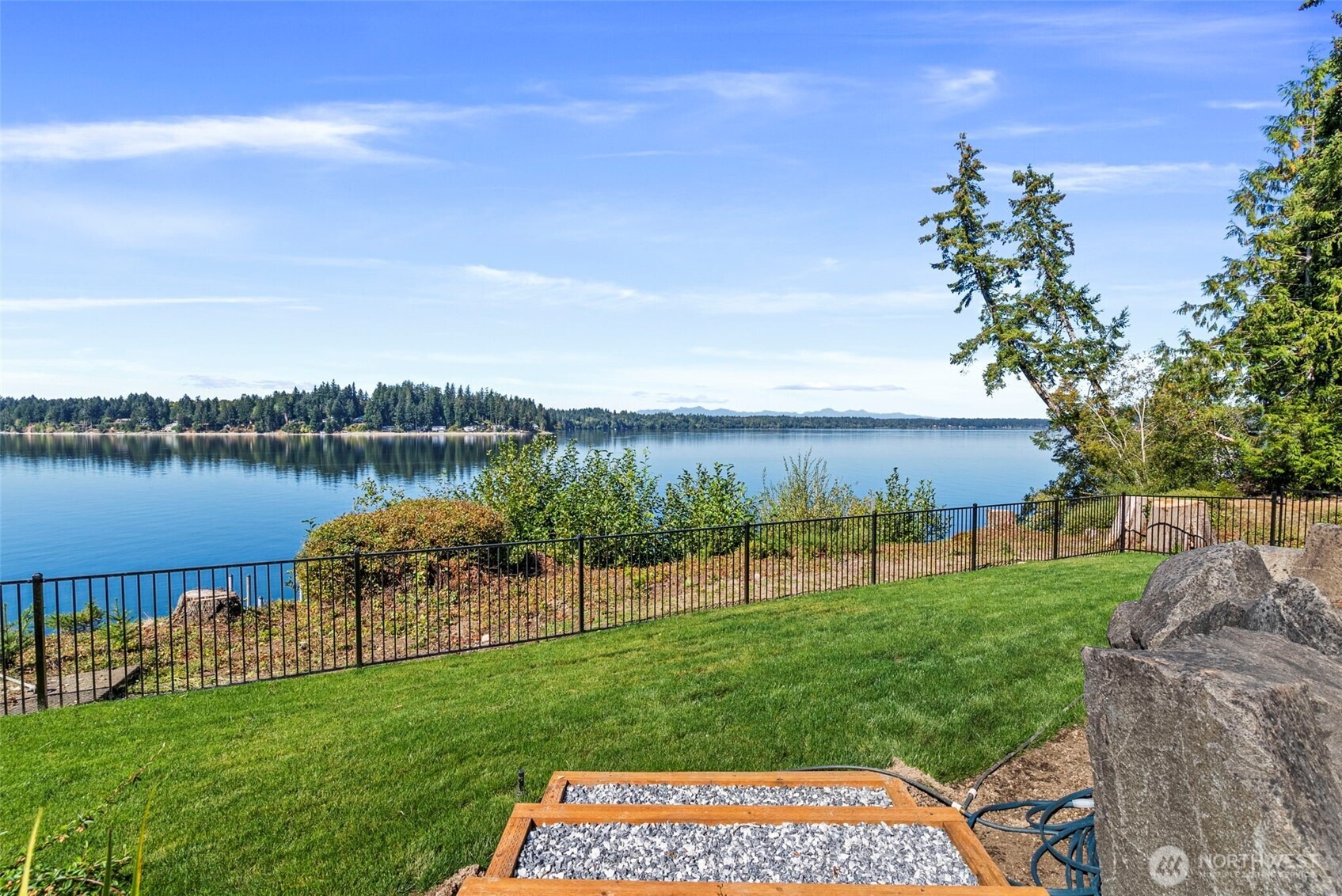 Bayshore Ln, Olympia, WA 98502