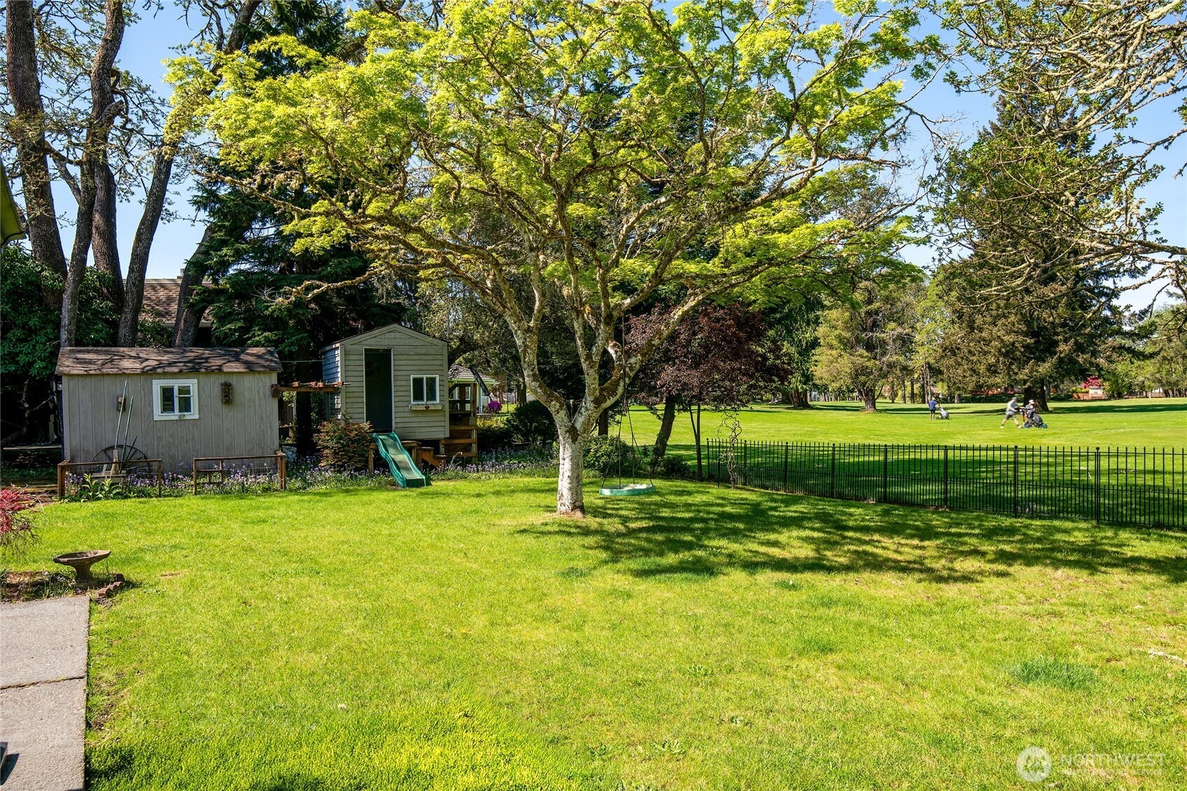 Sapphire Dr, Lakewood, WA 98498