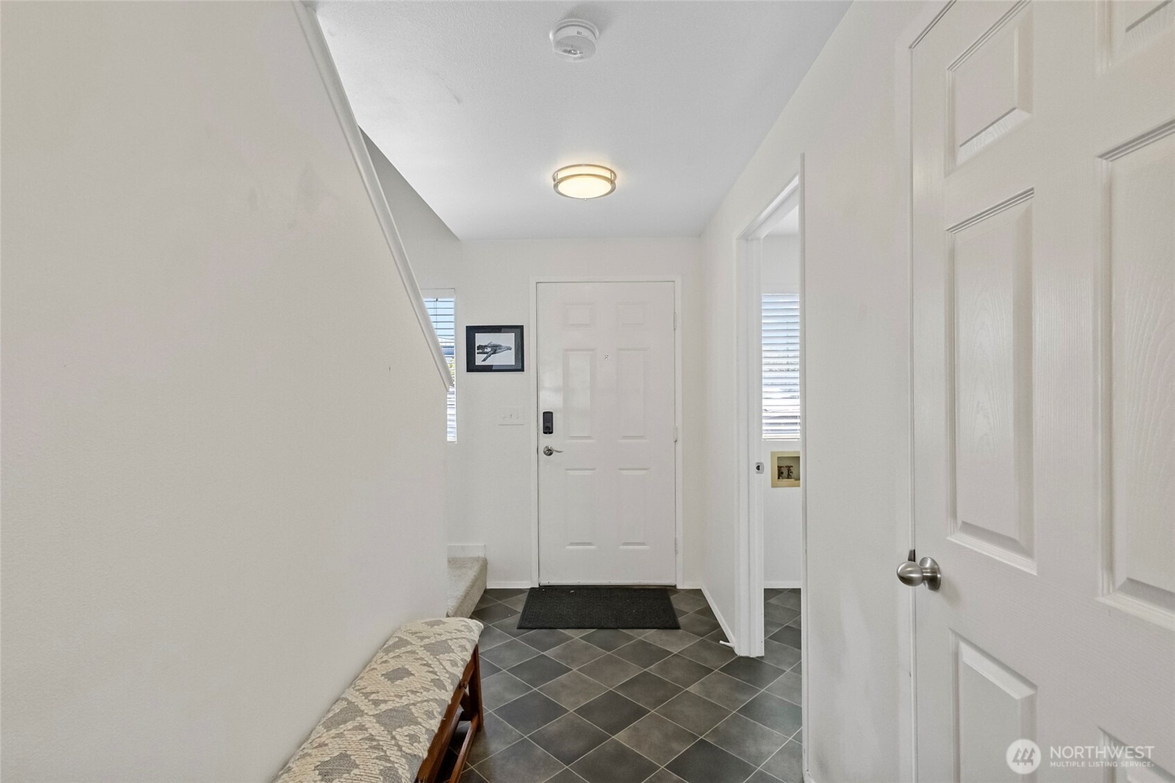 8th Ave, Oak Harbor, WA 98277