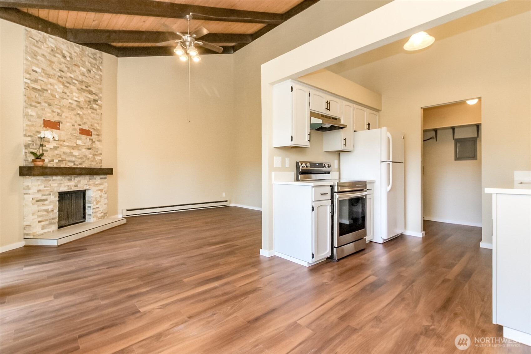 Skyview Ln, Tacoma, WA 98406