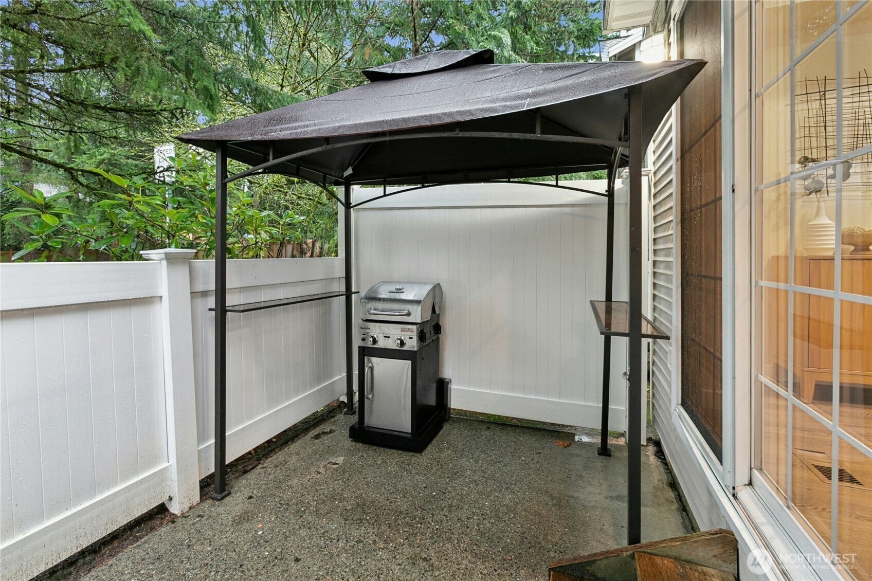 12th Ave, Issaquah, WA 98027