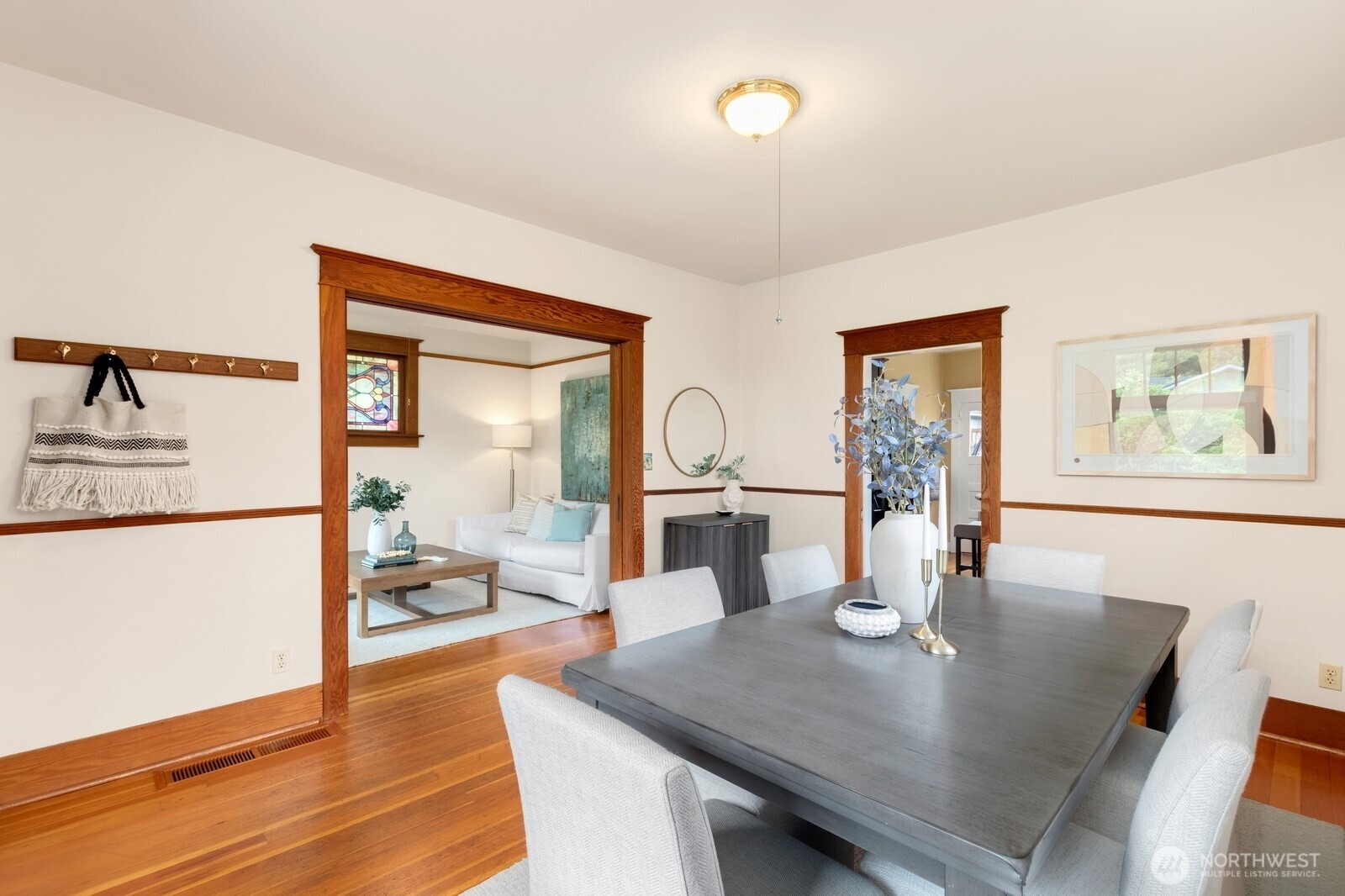 34th Ave, Seattle, WA 98199