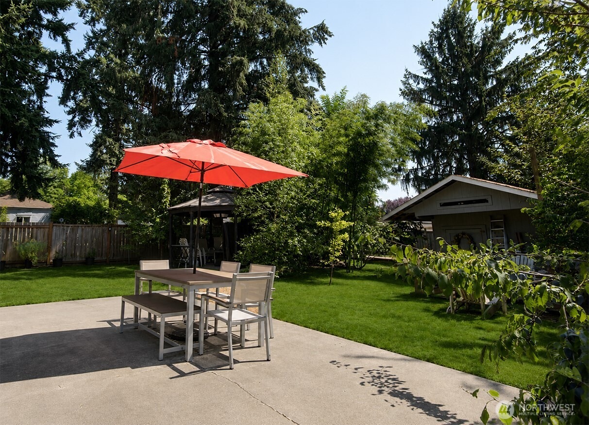 10th St, Renton, WA 98056 #1