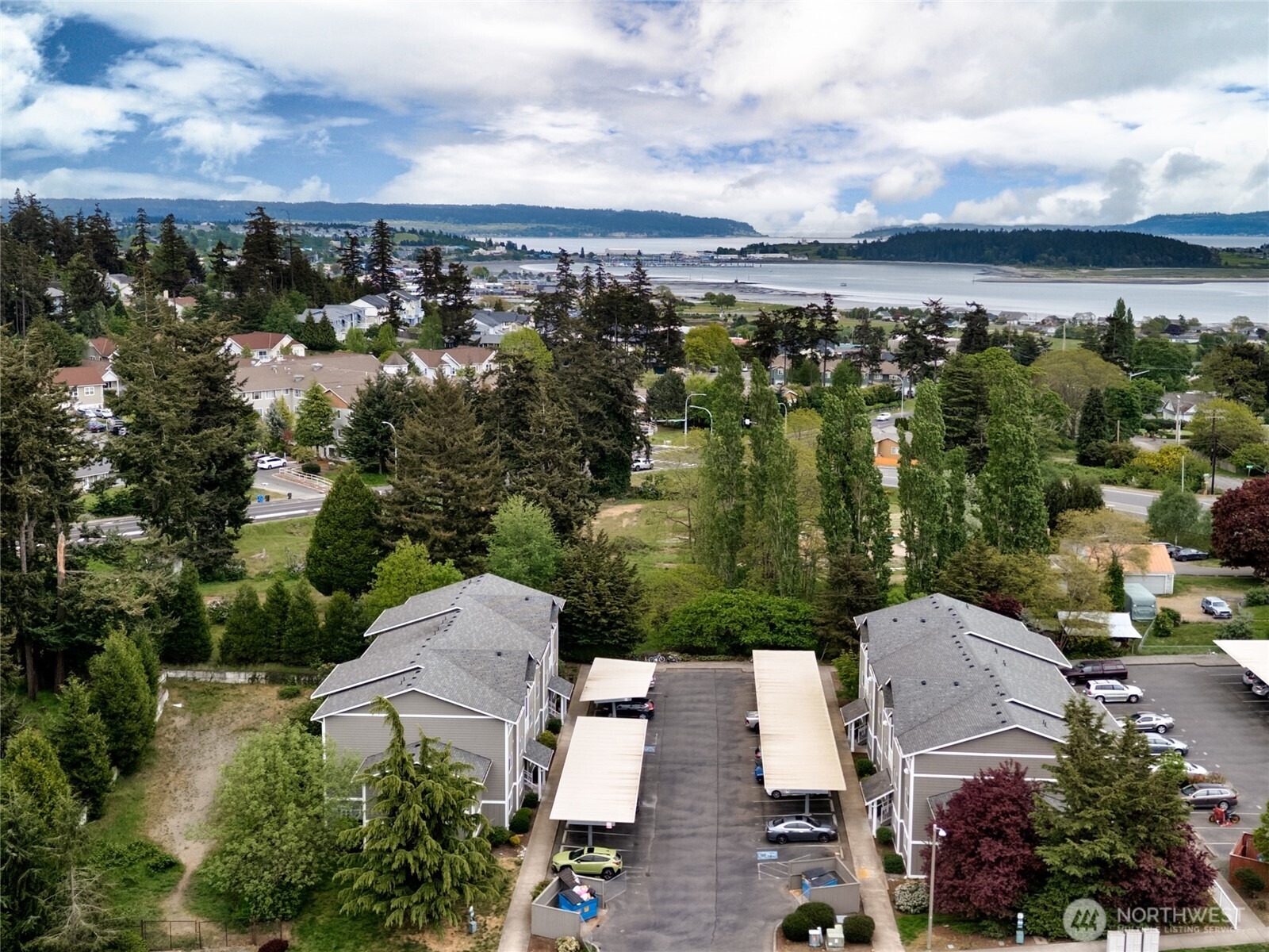 Mulberry Pl, Oak Harbor, WA 98277