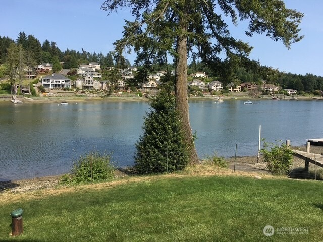 Lagoon Ln, Gig Harbor, WA 98335