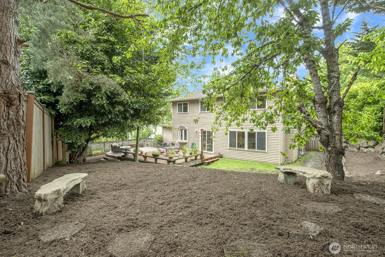 46th St, Sammamish, WA 98029 #1