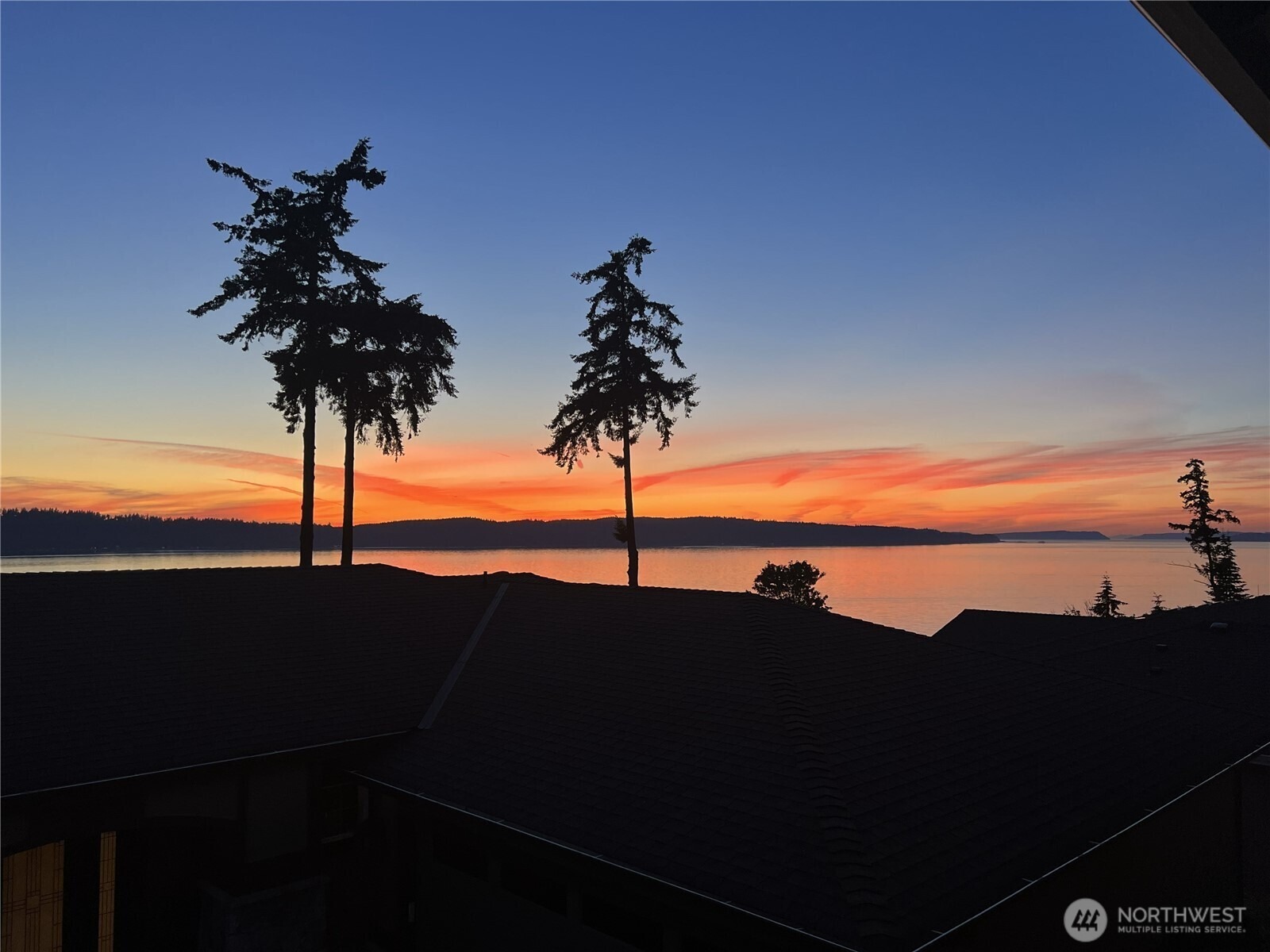 Waterton Cir, Mukilteo, WA 98275