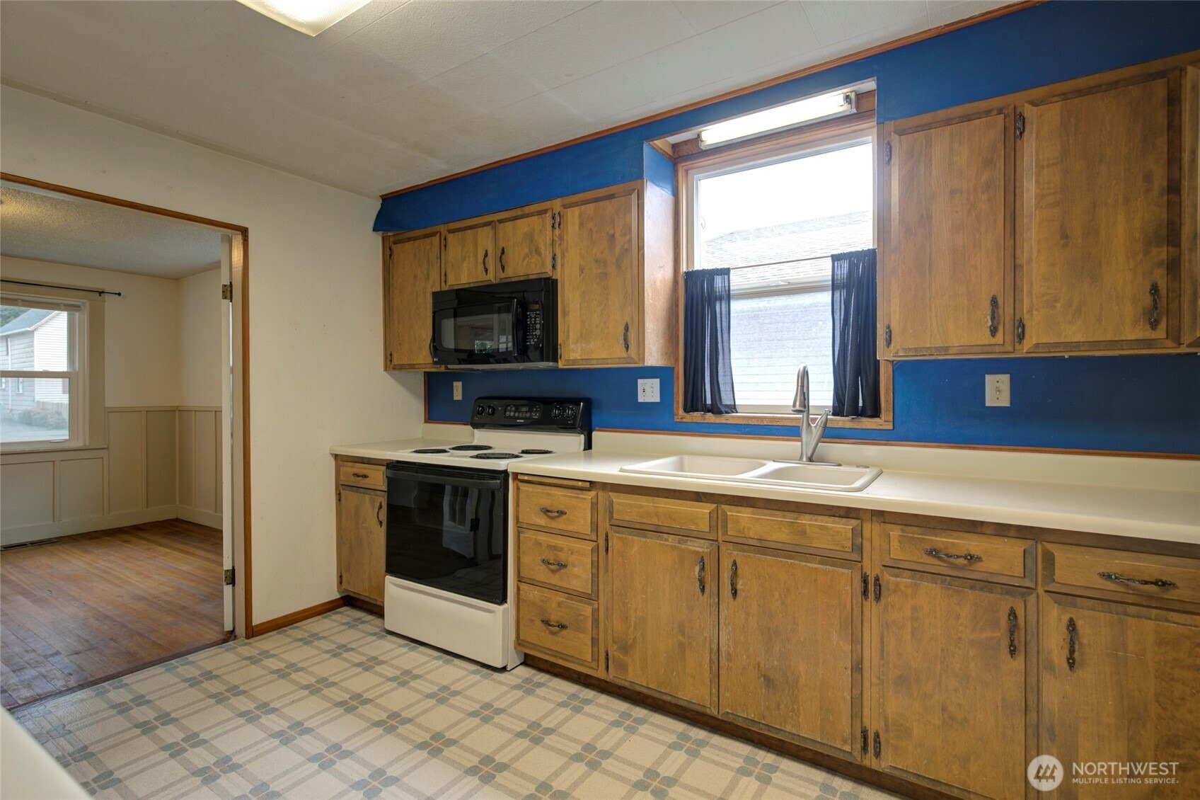 Eklund Ave, Hoquiam, WA 98550