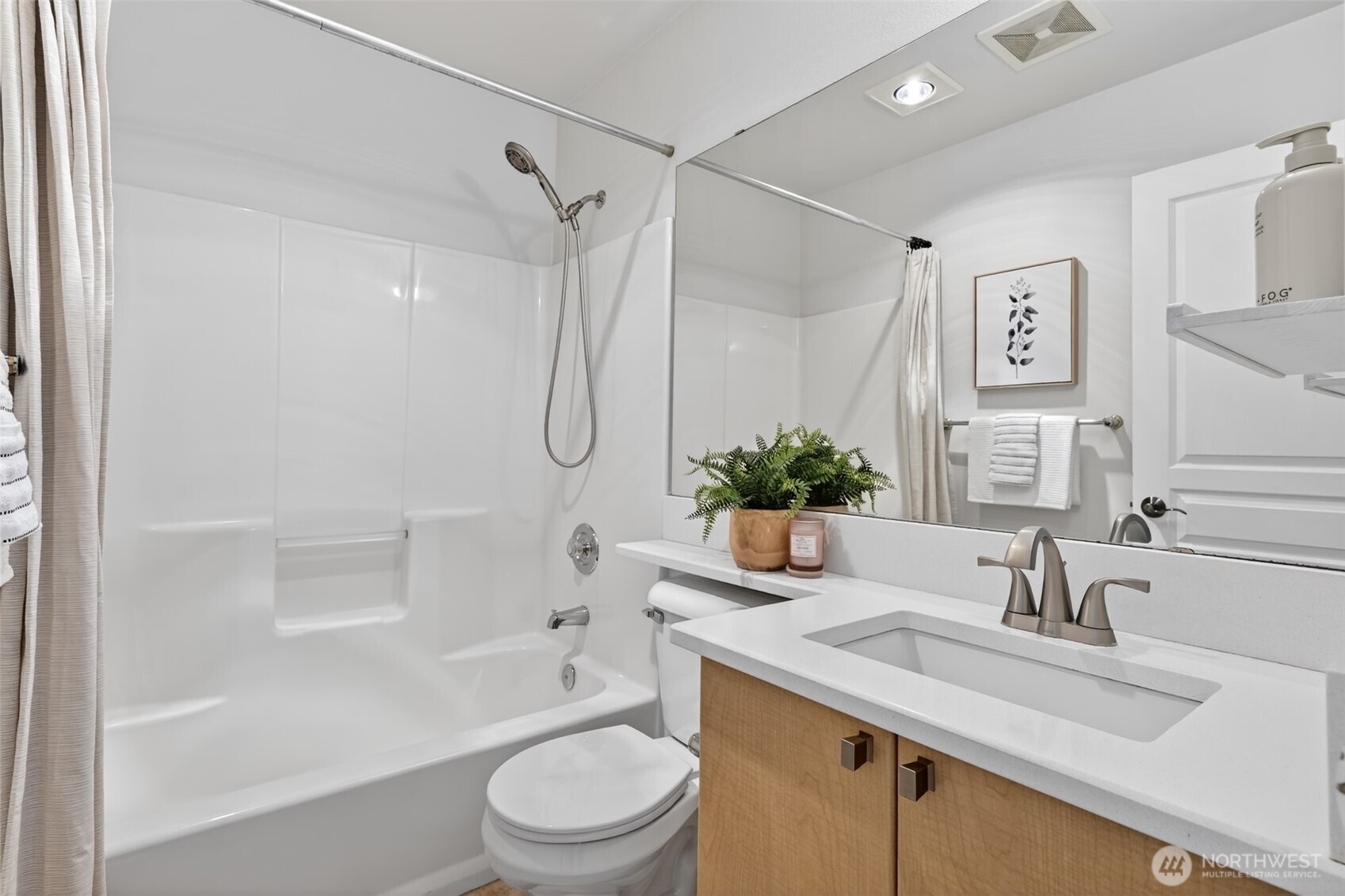 139th Ave, Bellevue, WA 98005