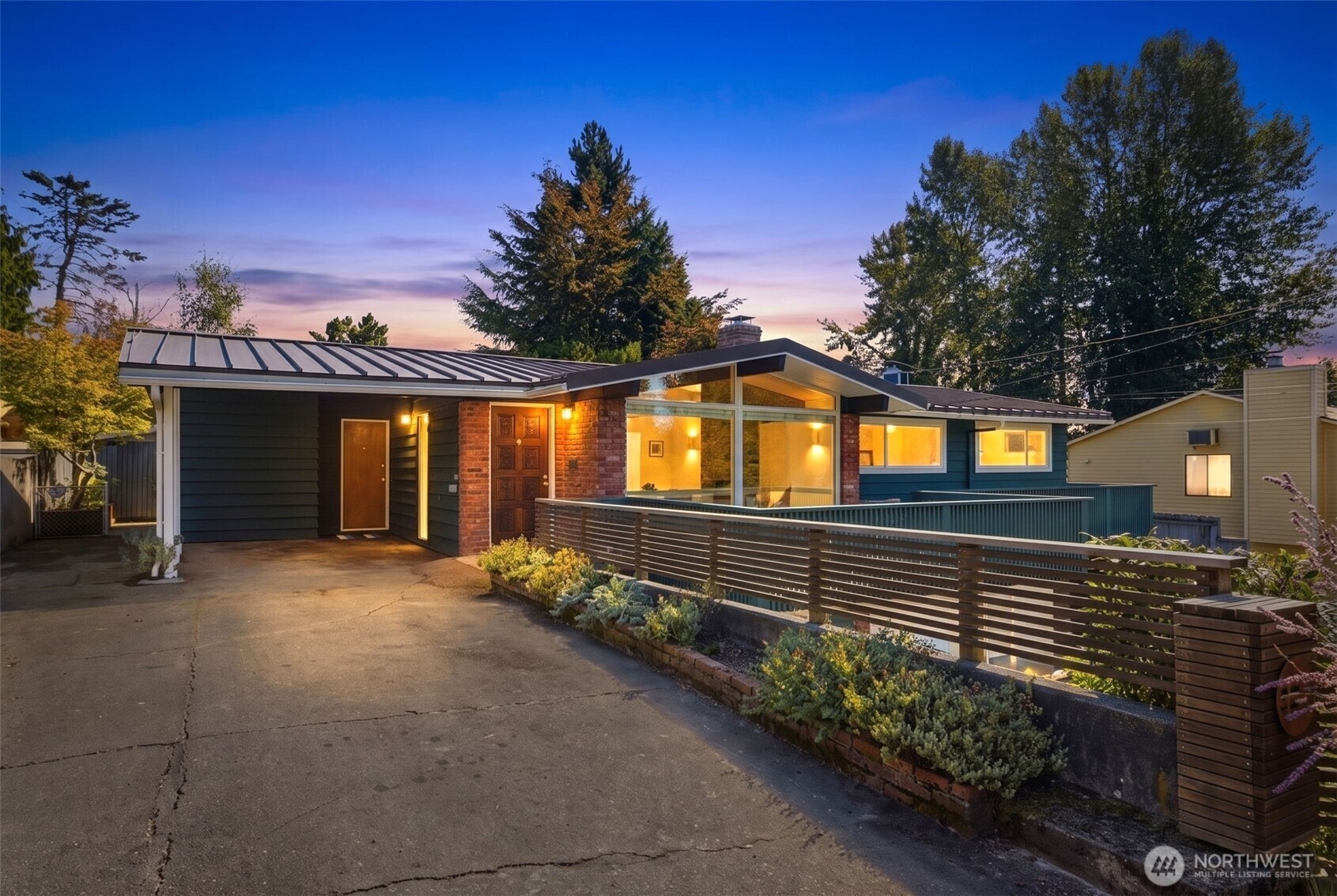 28th Ave, Seattle, WA 98108