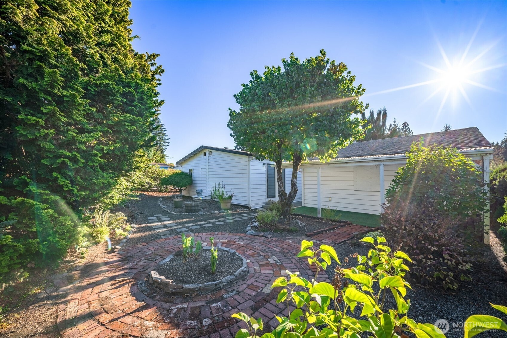 Dennis St, Tumwater, WA 98501