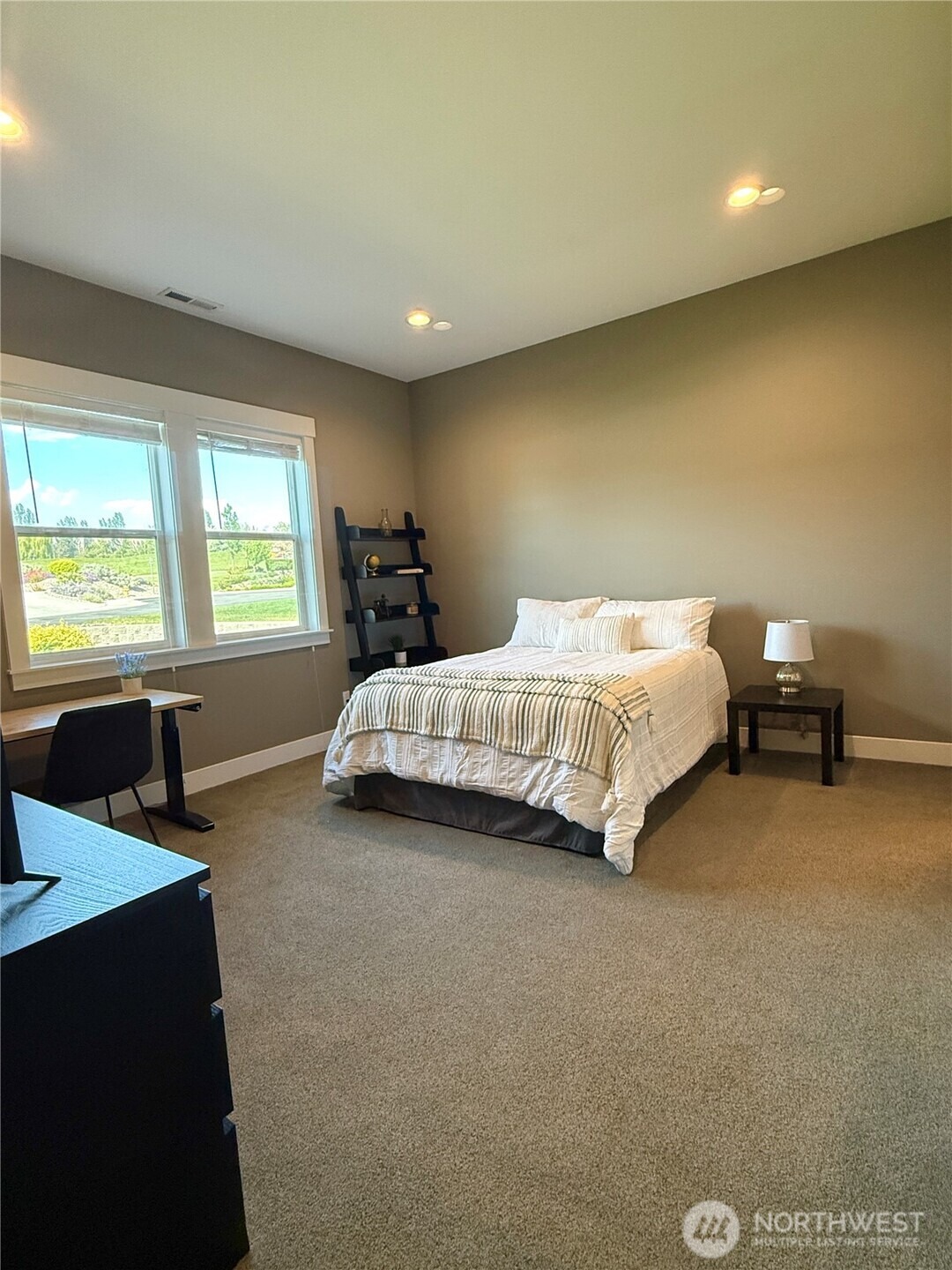 Falcon View Dr, East Wenatchee, WA 98802 #1