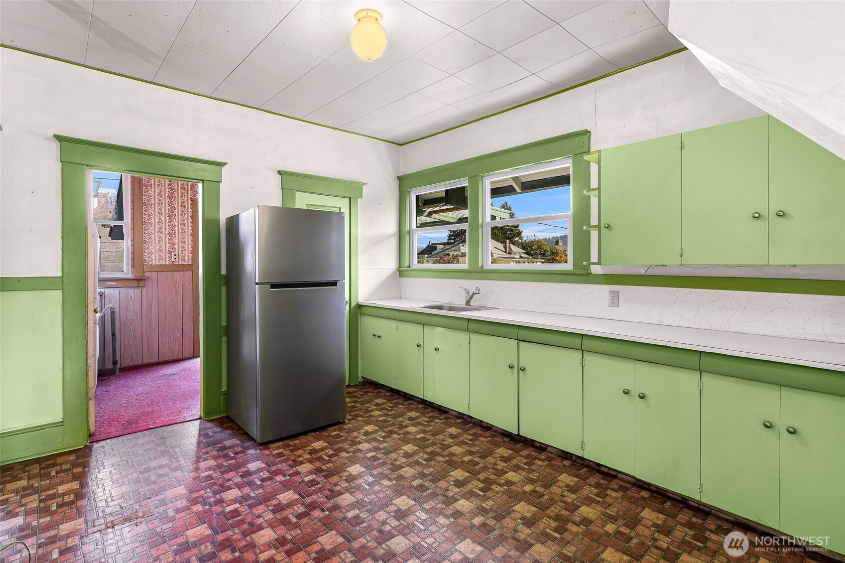Jaeger St, Bellingham, WA 98225