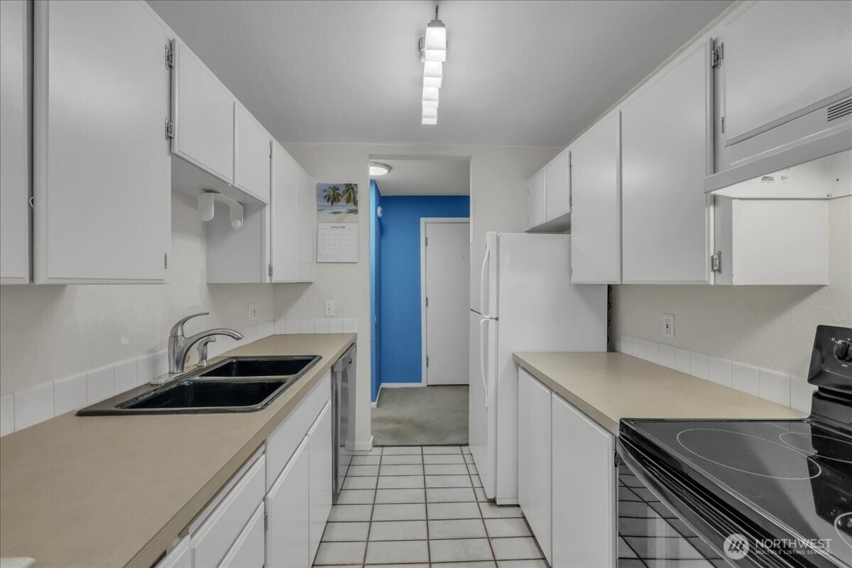 9th Pl, Bellevue, WA 98005