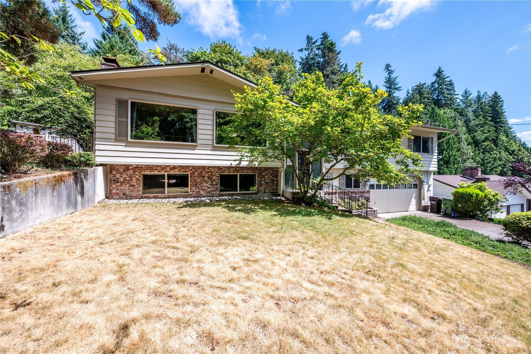 Hills Dr, Longview, WA 98632