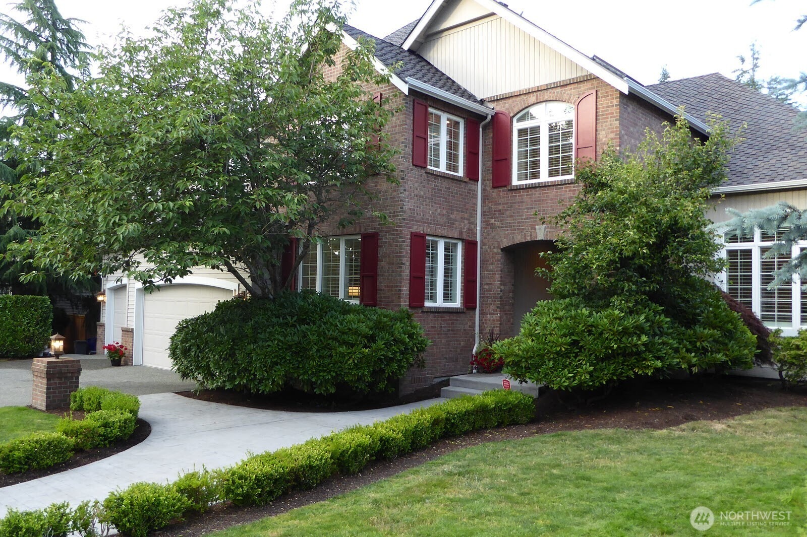 279th Dr, Sammamish, WA 98075