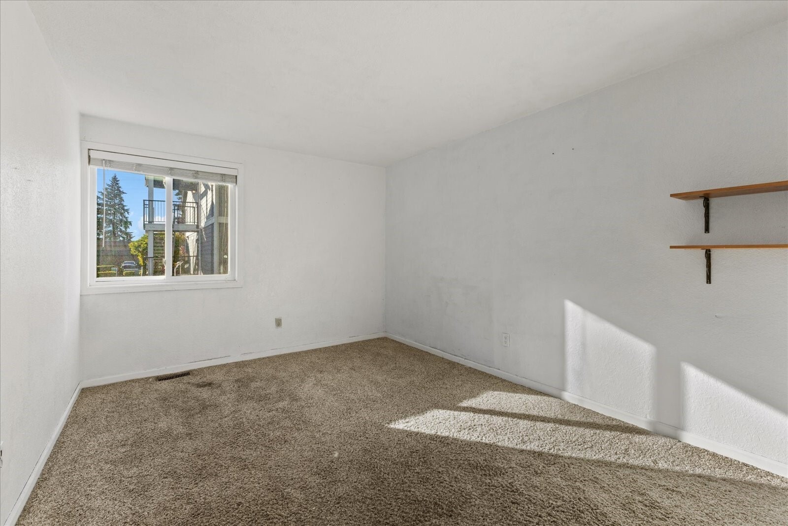 32nd St, Bellevue, WA 98005