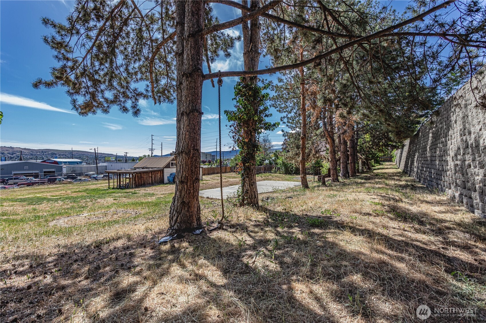 Walnut St, Wenatchee, WA 98801 #1