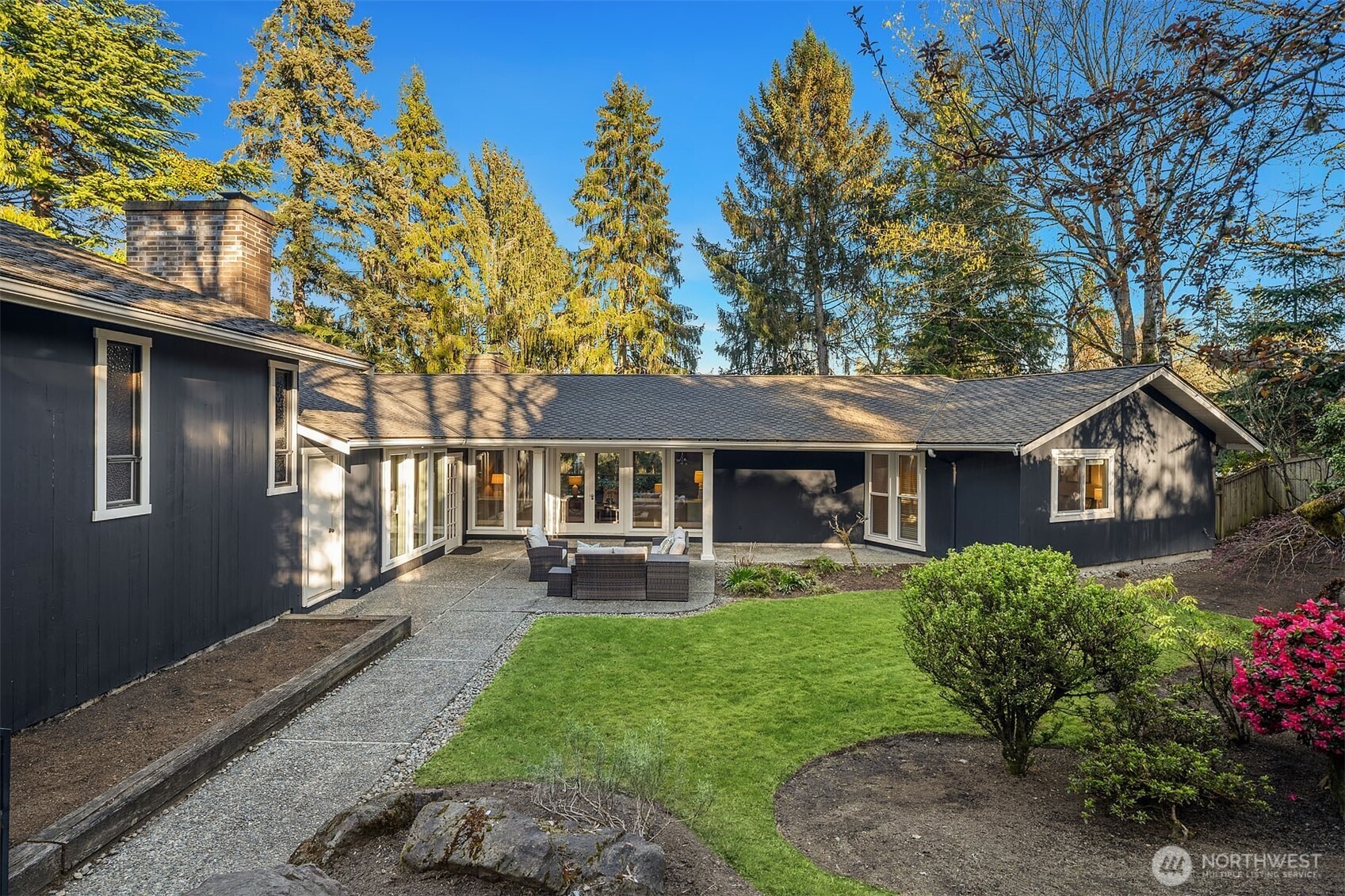 77th Ave, Medina, WA 98039