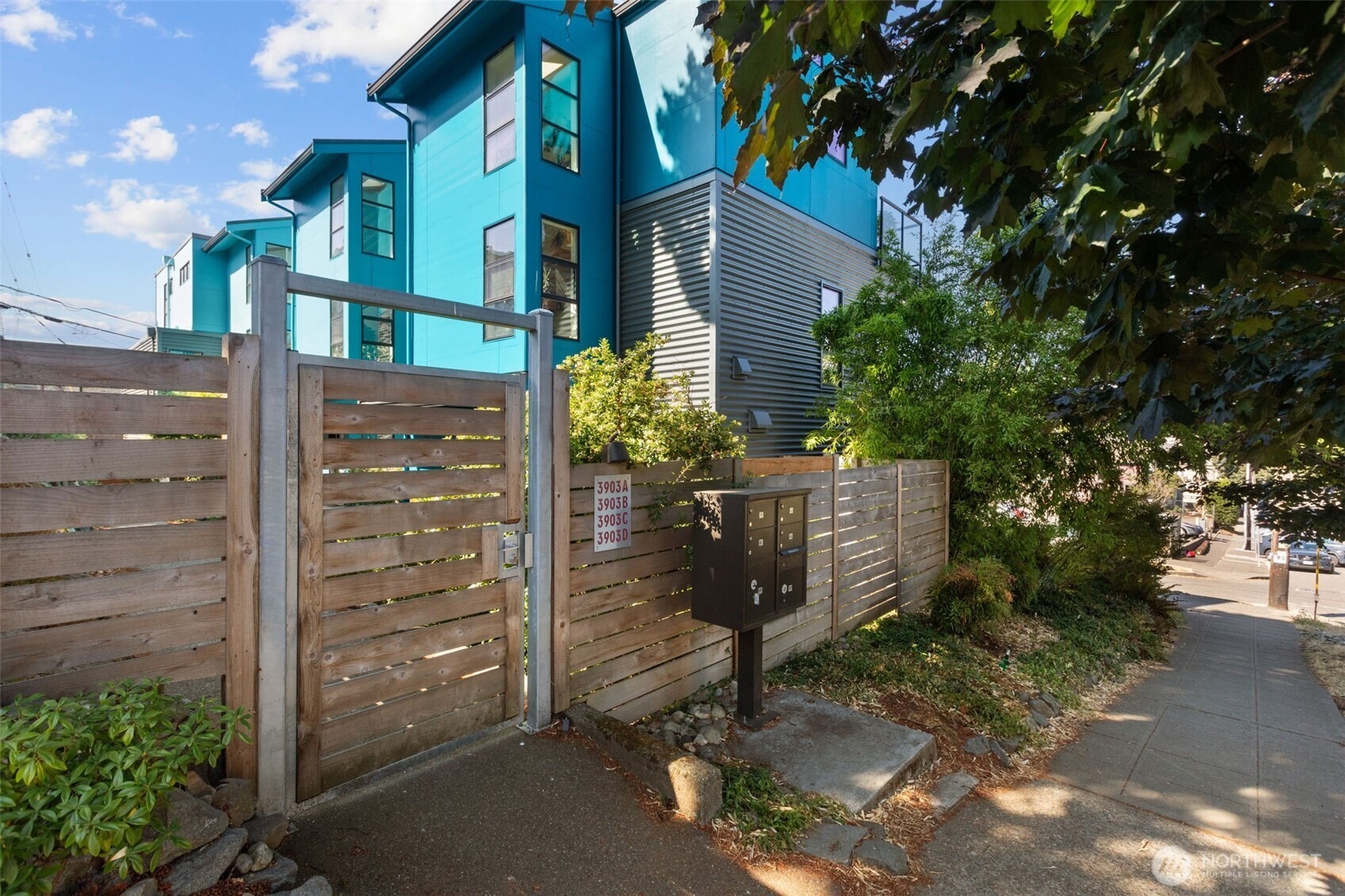 Ferdinand St, Seattle, WA 98118 #1