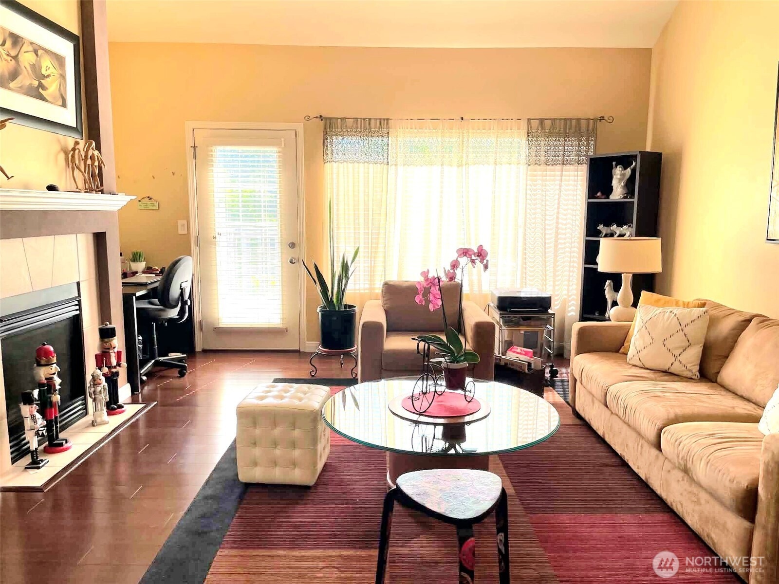 42nd Pl, Kent, WA 98032