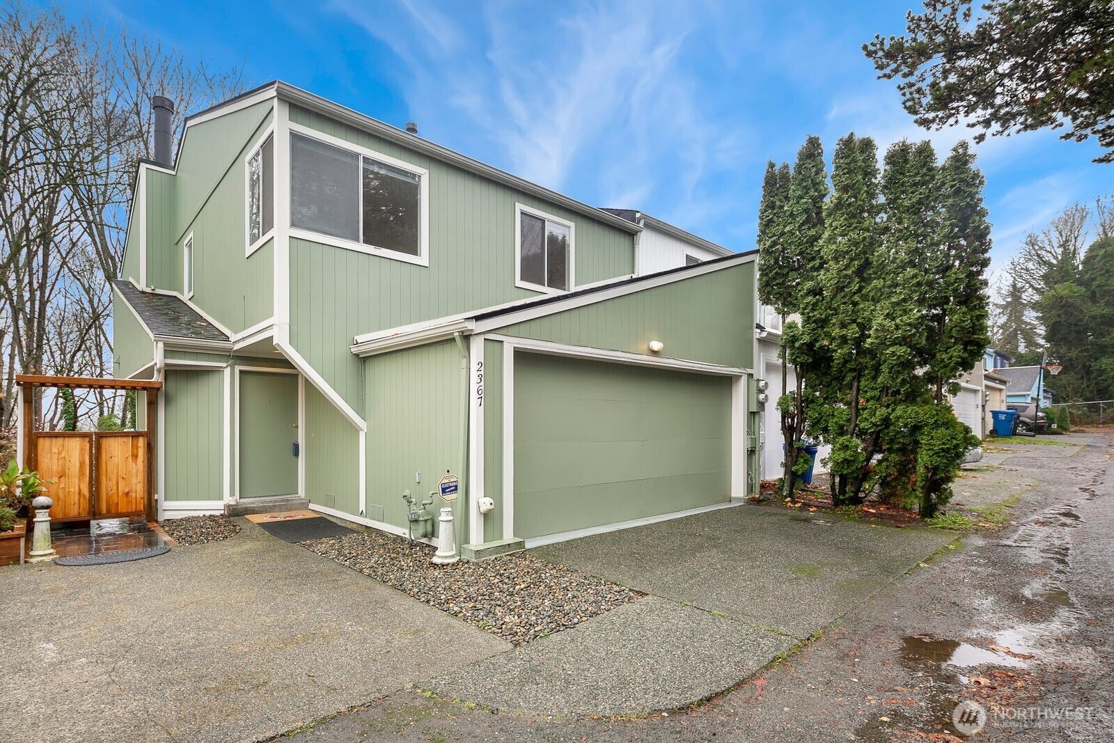 Forest St, Seattle, WA 98144
