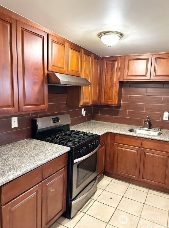 Bateman St, Seattle, WA 98118 #1