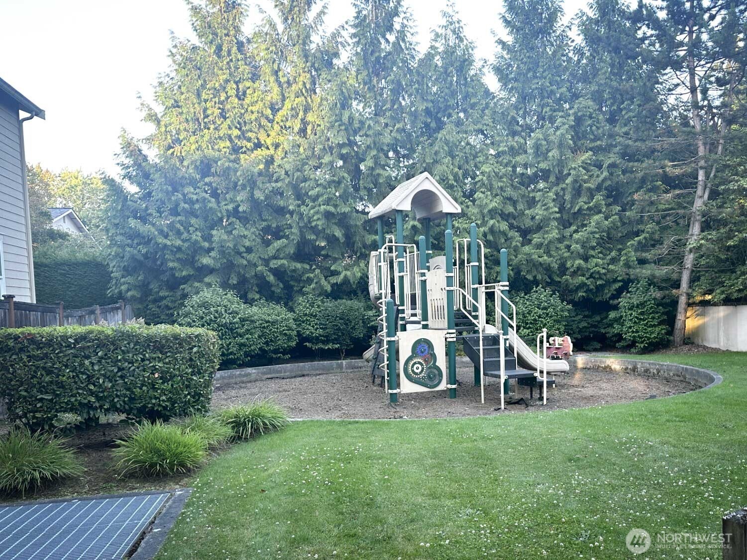 126th Ct, Kirkland, WA 98034