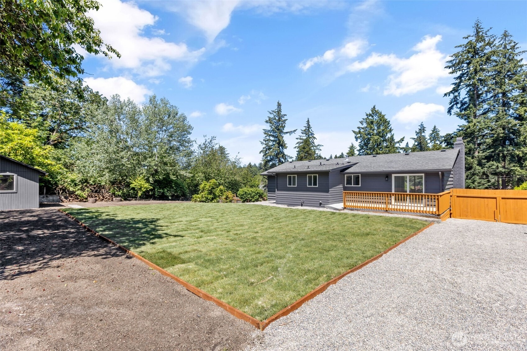 Wildwood Ave, Lakewood, WA 98498