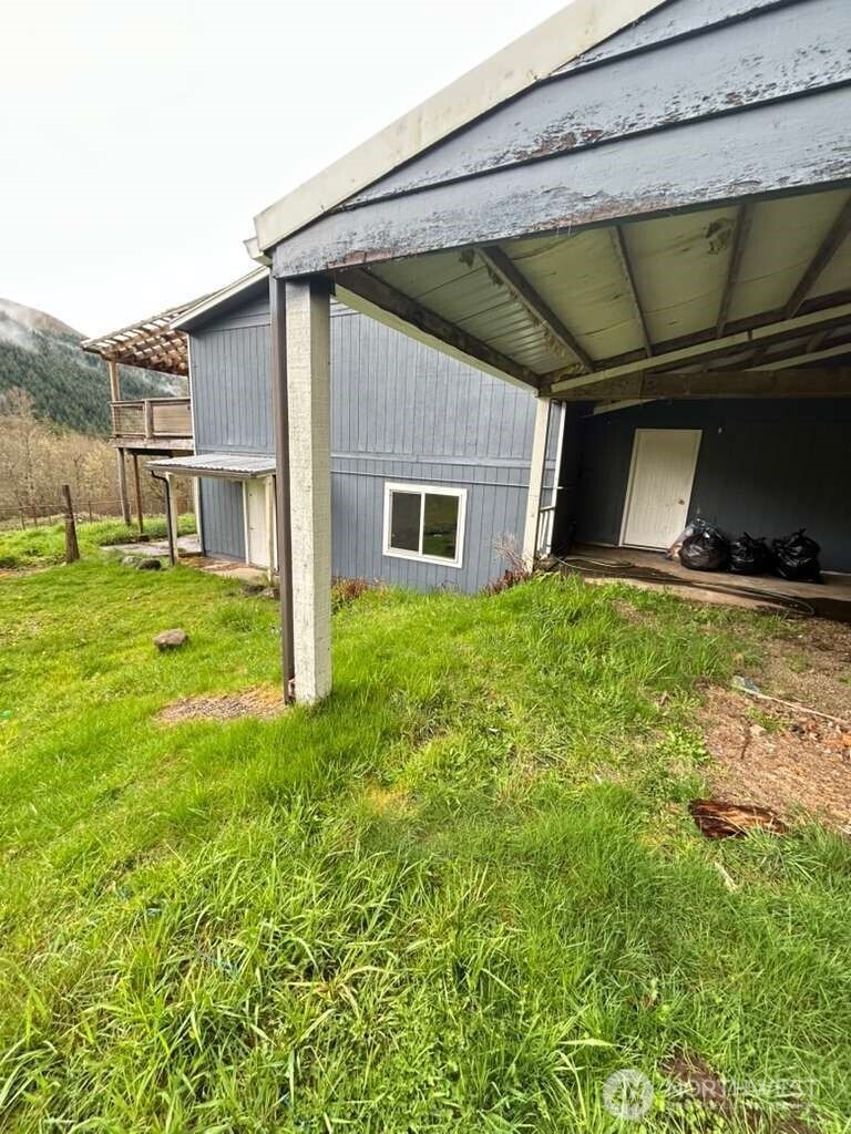 Highland Valley Rd, Morton, WA 98356