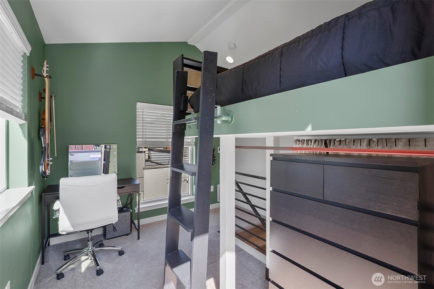 Brooklyn Ave, Seattle, WA 98105 #1