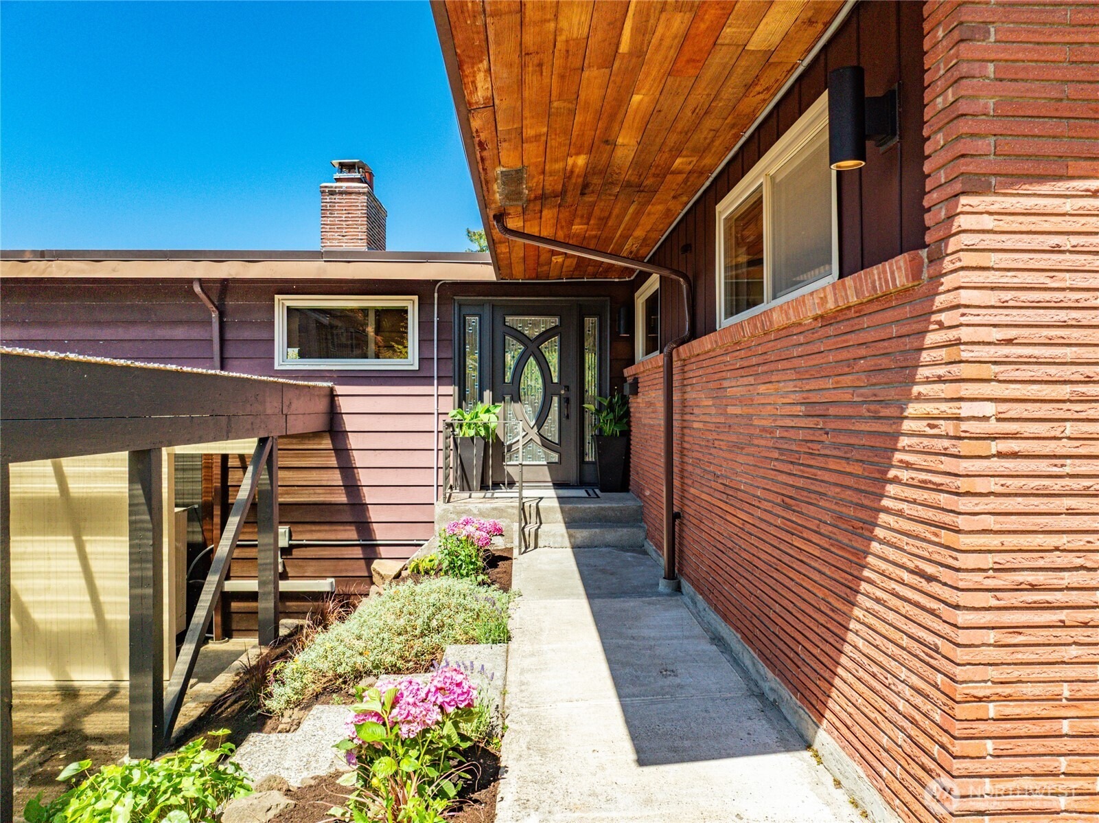 Horton St, Seattle, WA 98116
