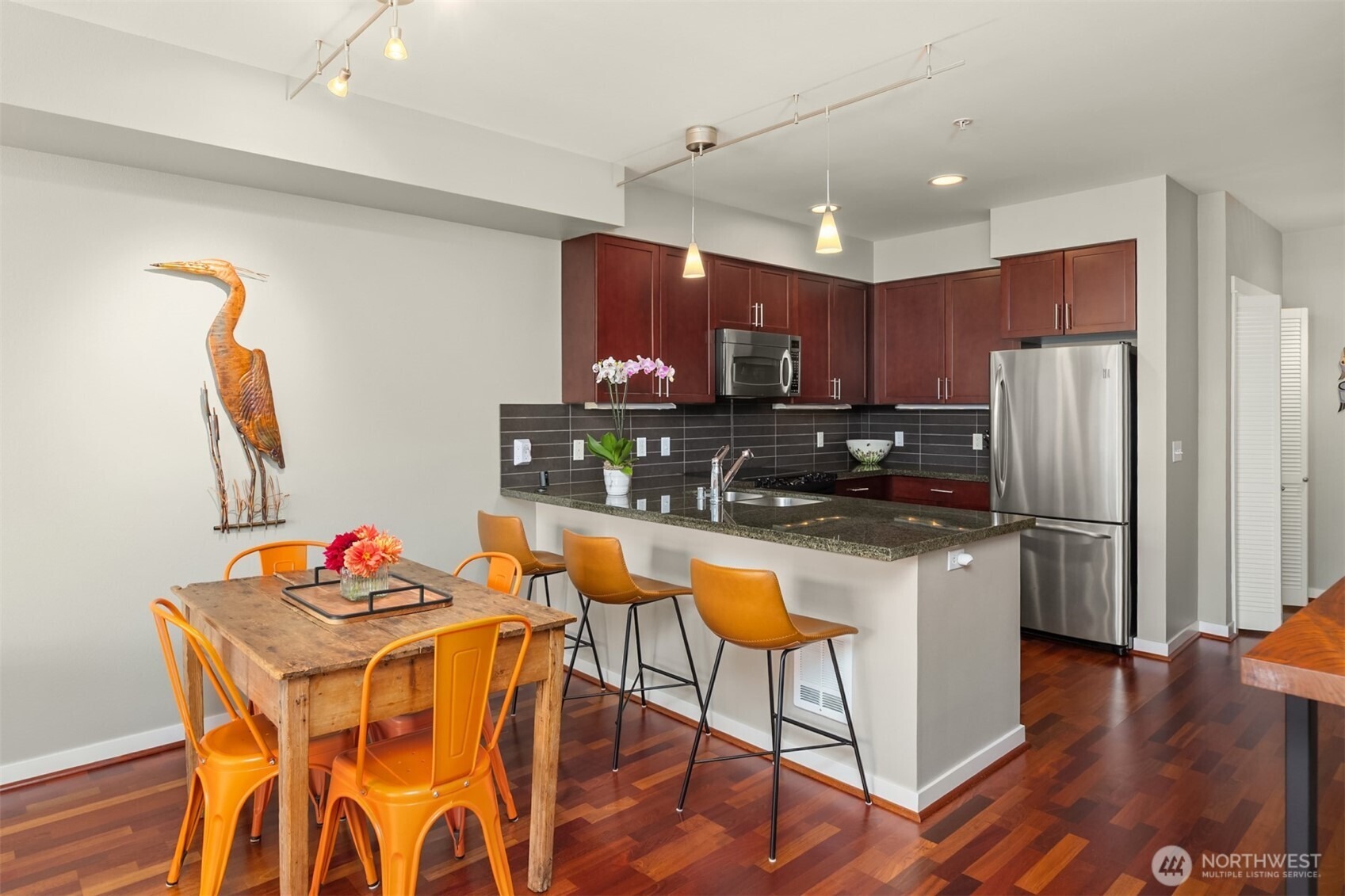 Ferncliff Ave, Bainbridge Island, WA 98110