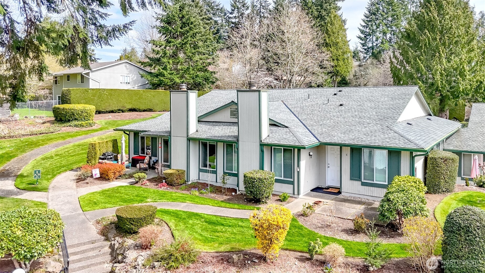 323rd Pl, Federal Way, WA 98003
