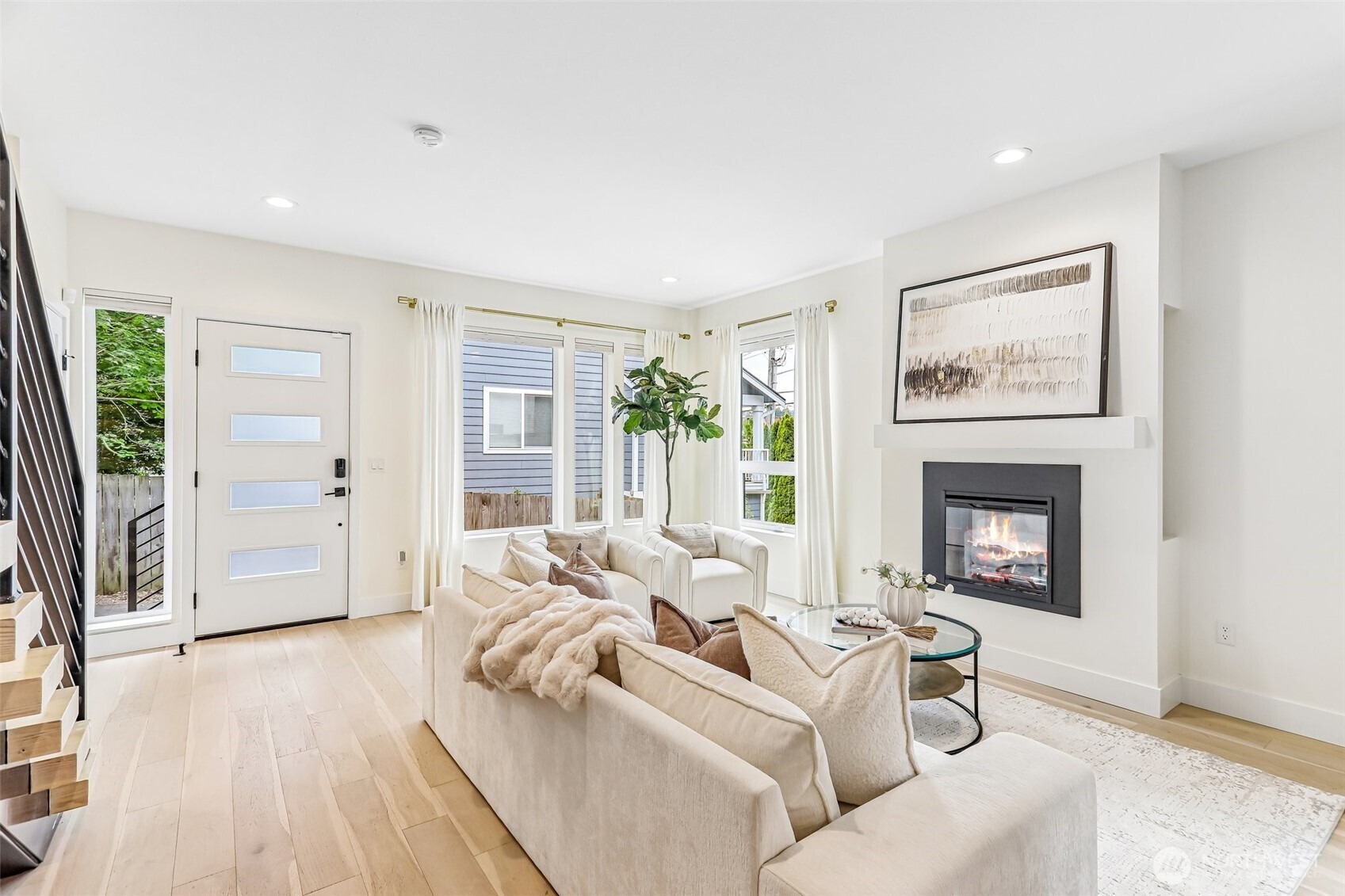 3rd Ave, Seattle, WA 98107