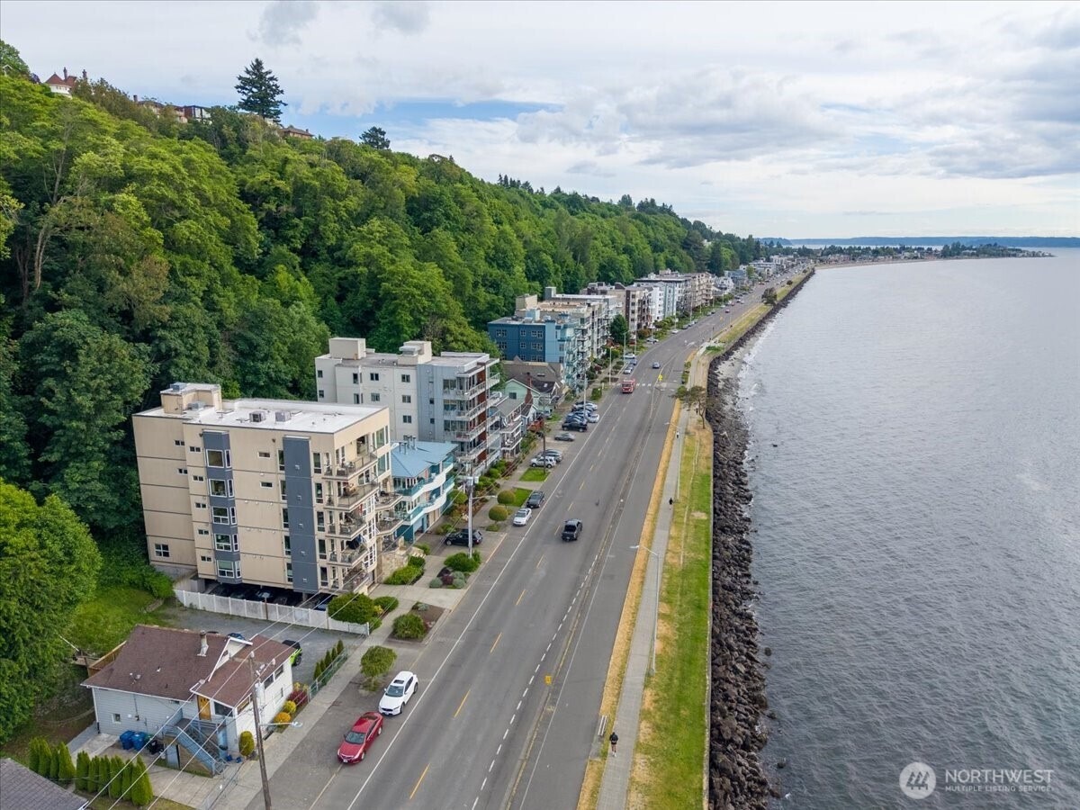 Alki Ave, Seattle, WA 98116