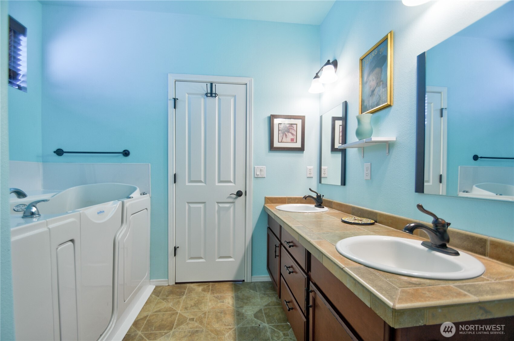 Periwinkle Loop, Olympia, WA 98516