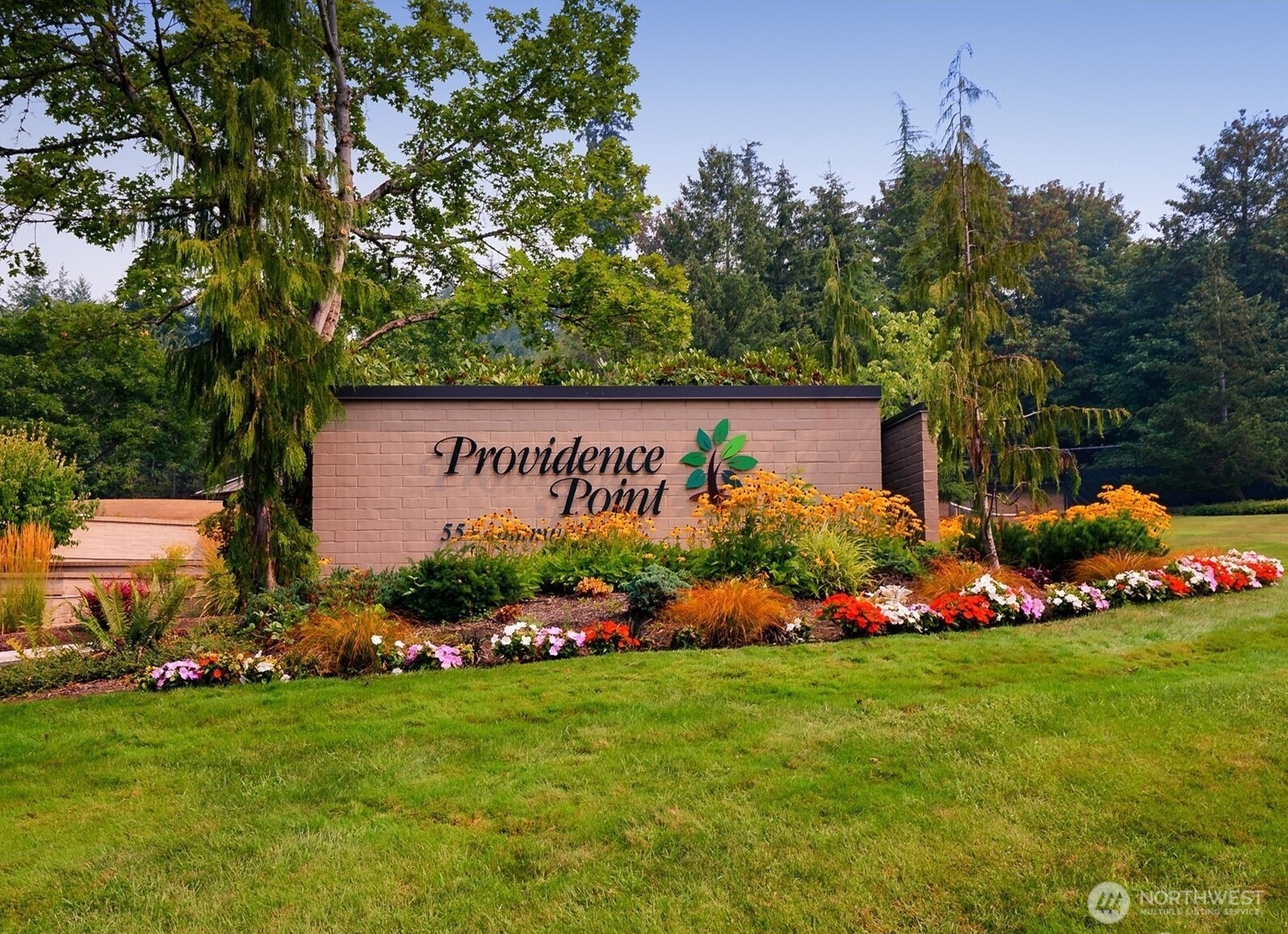 Highland Cir, Issaquah, WA 98029