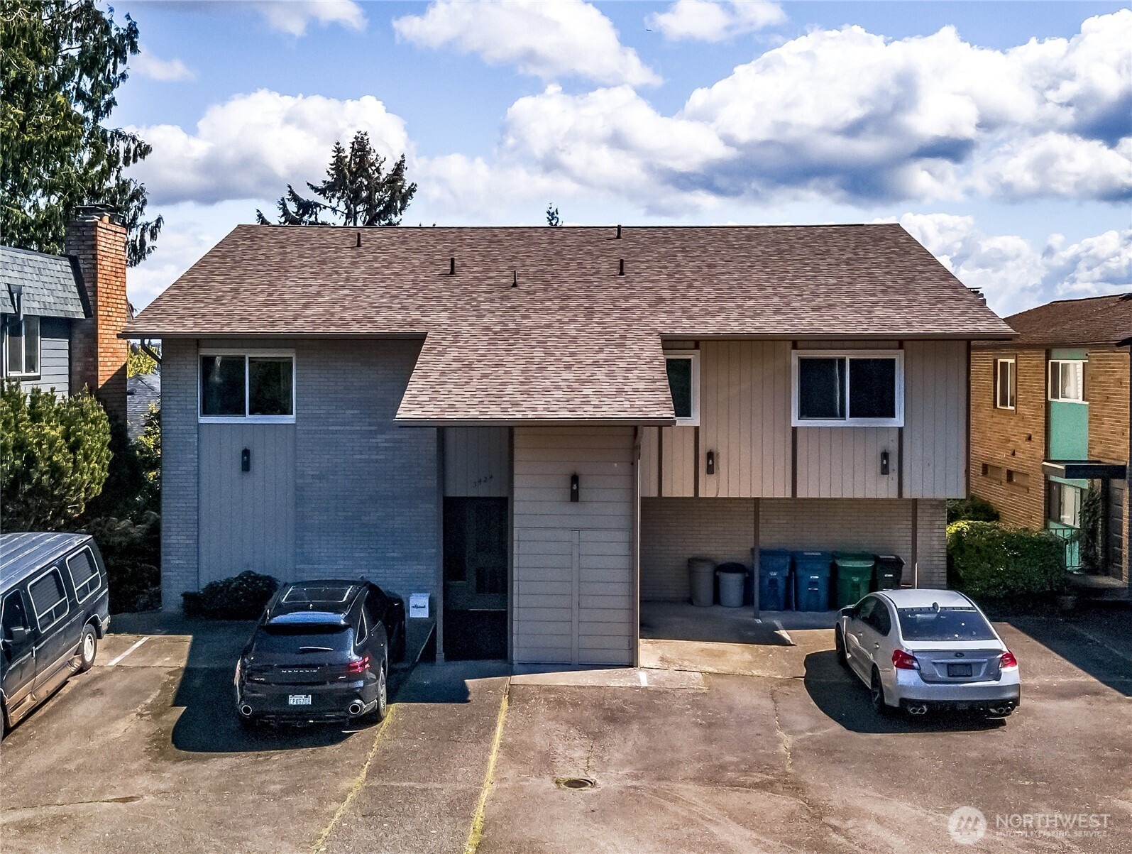 25th Ave, Seattle, WA 98199
