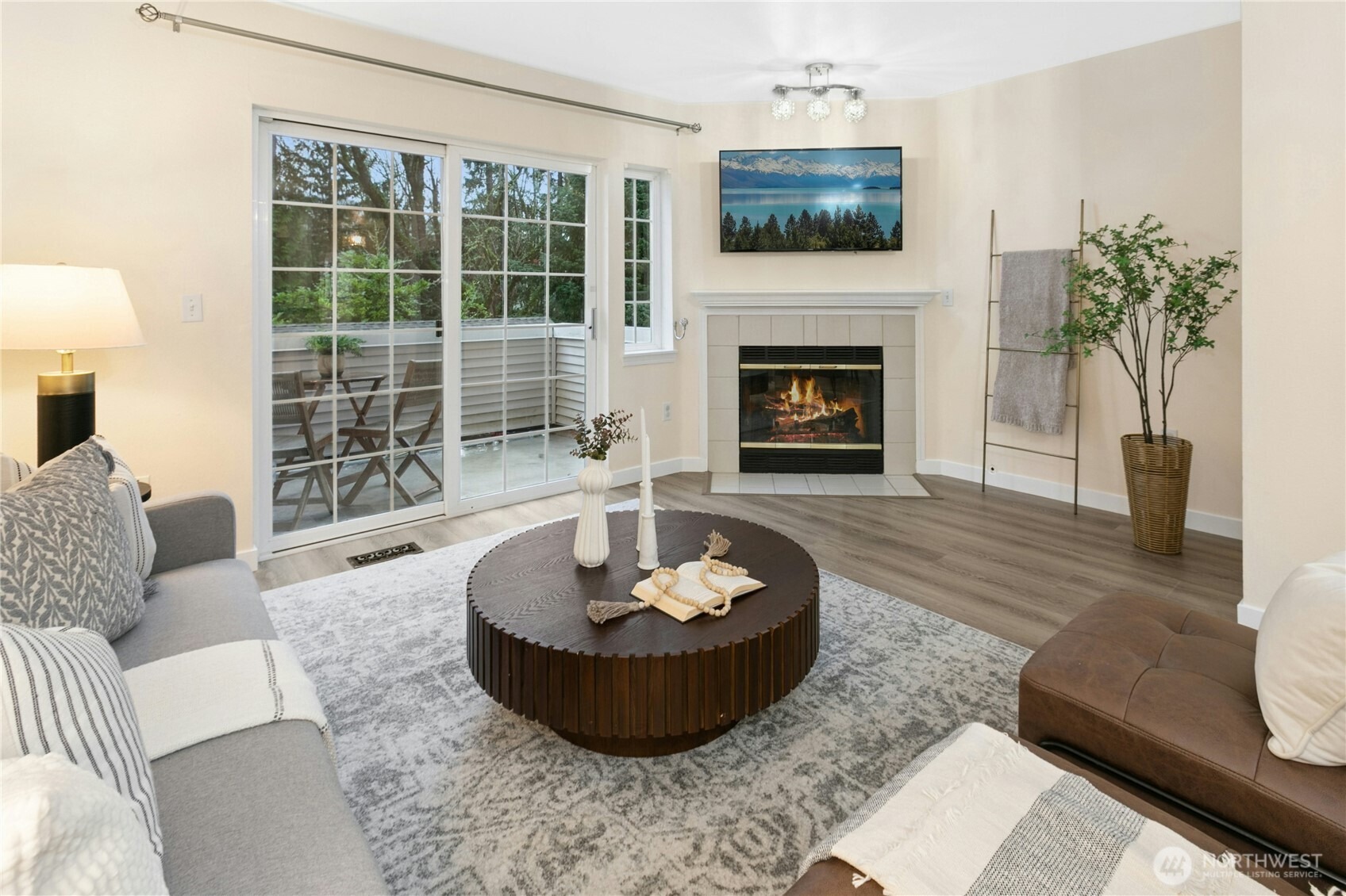 12th Ave, Issaquah, WA 98027 #1