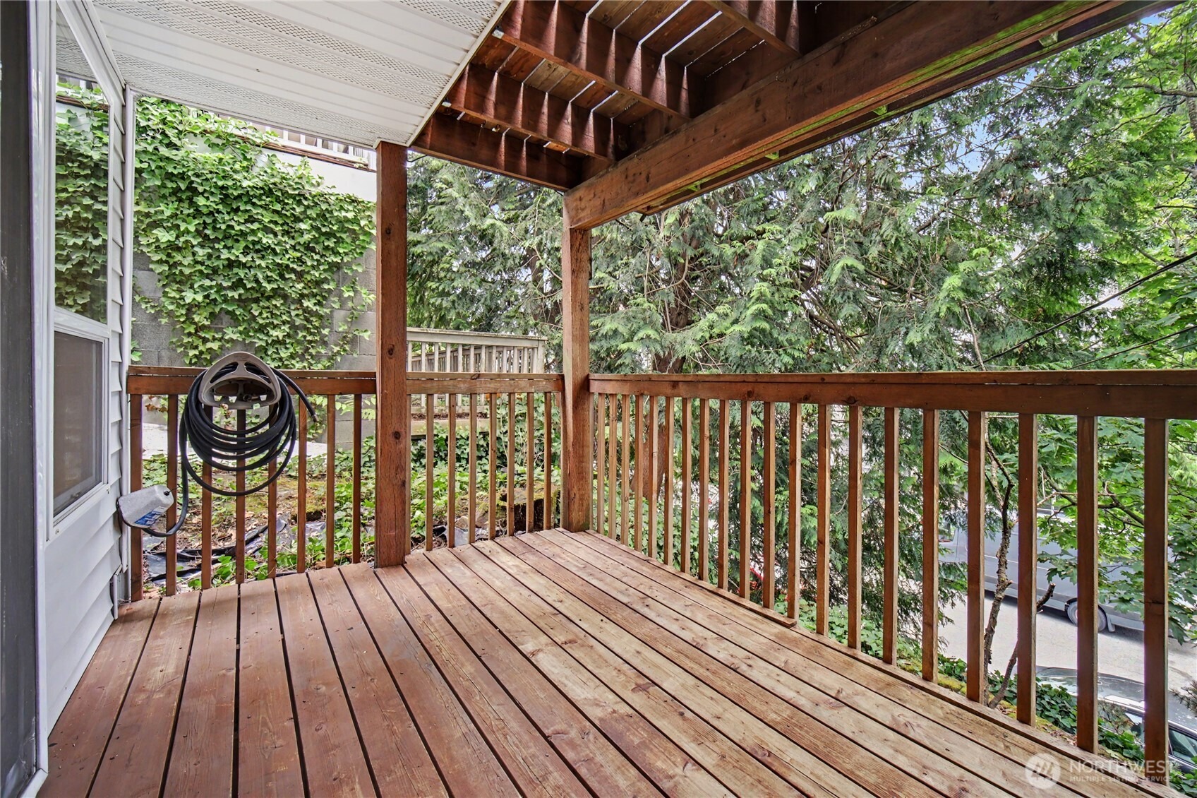 Hiawatha Pl, Seattle, WA 98144