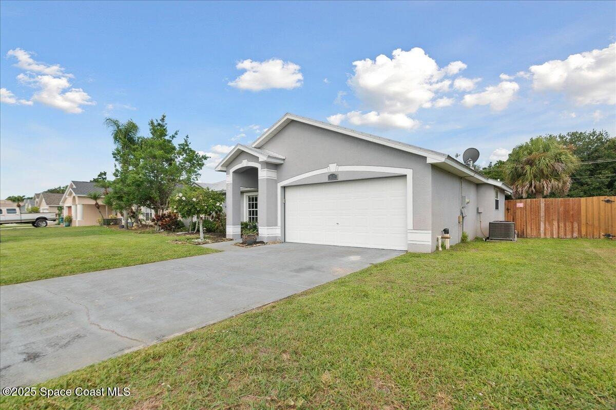 Hunters Creek Dr, Melbourne, FL 32904 #1