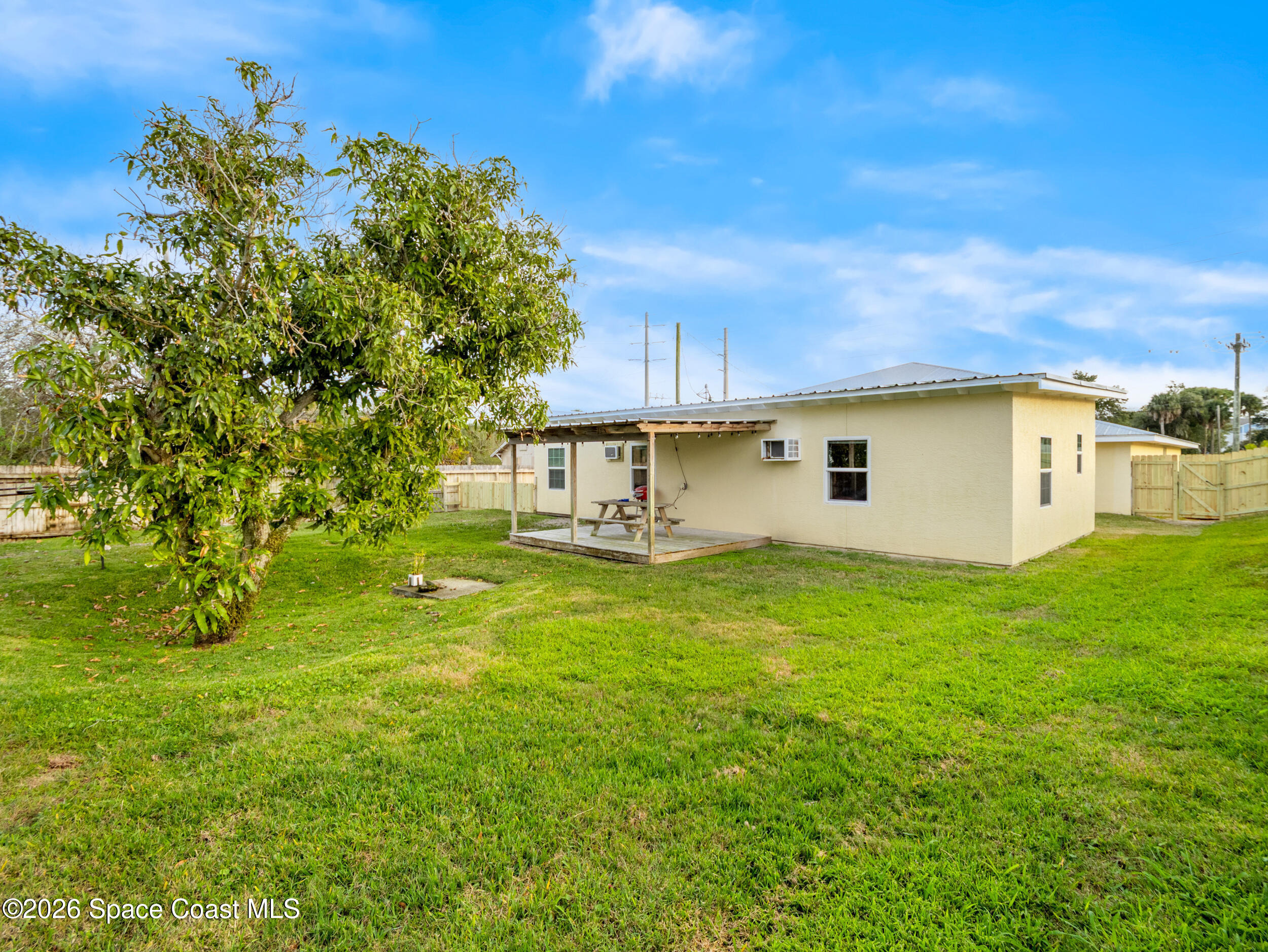 Rosa L Jones Dr, Cocoa, FL 32922