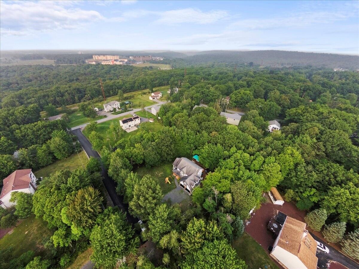 Mink Ln, Long Pond, PA 18334